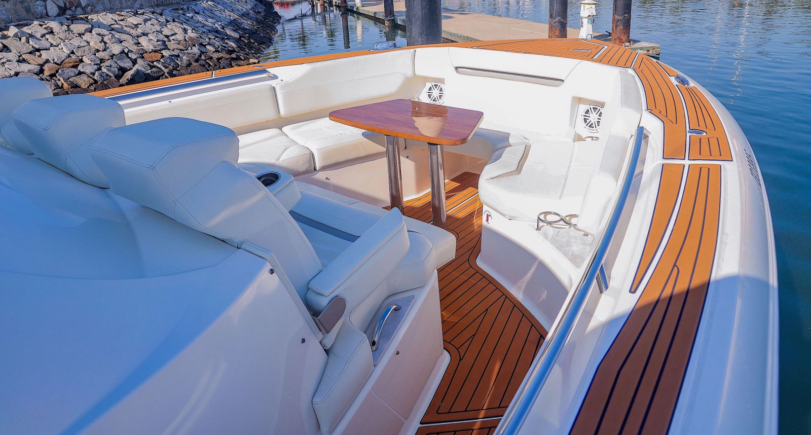 2022 Tiara Yachts 43 LS