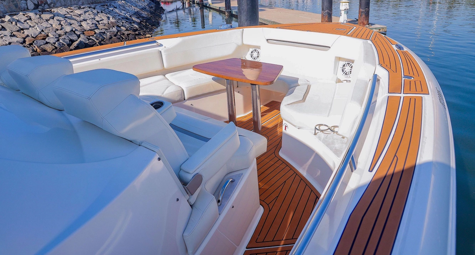2022 Tiara Yachts 43 LS