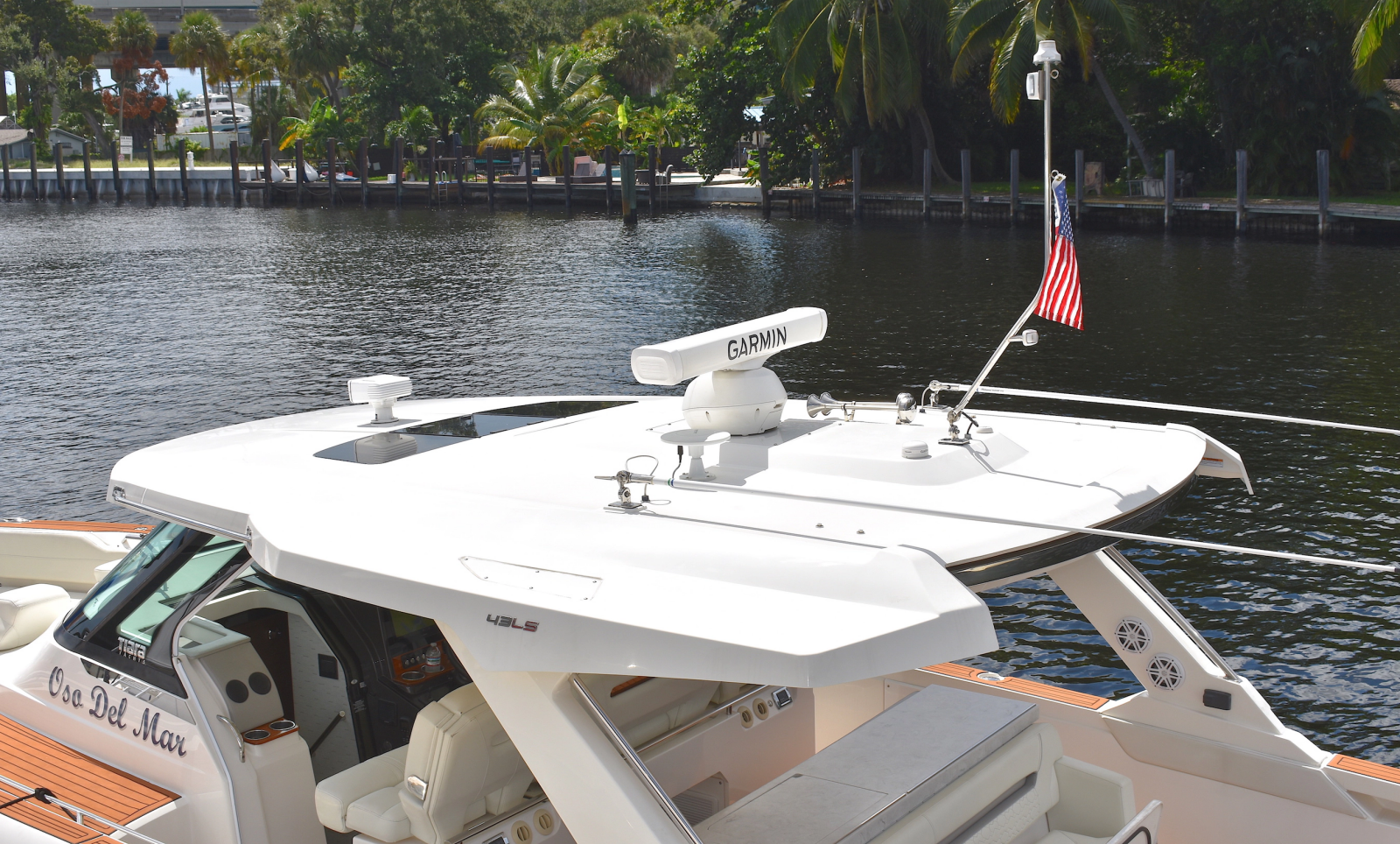 2022 Tiara Yachts 43 LS