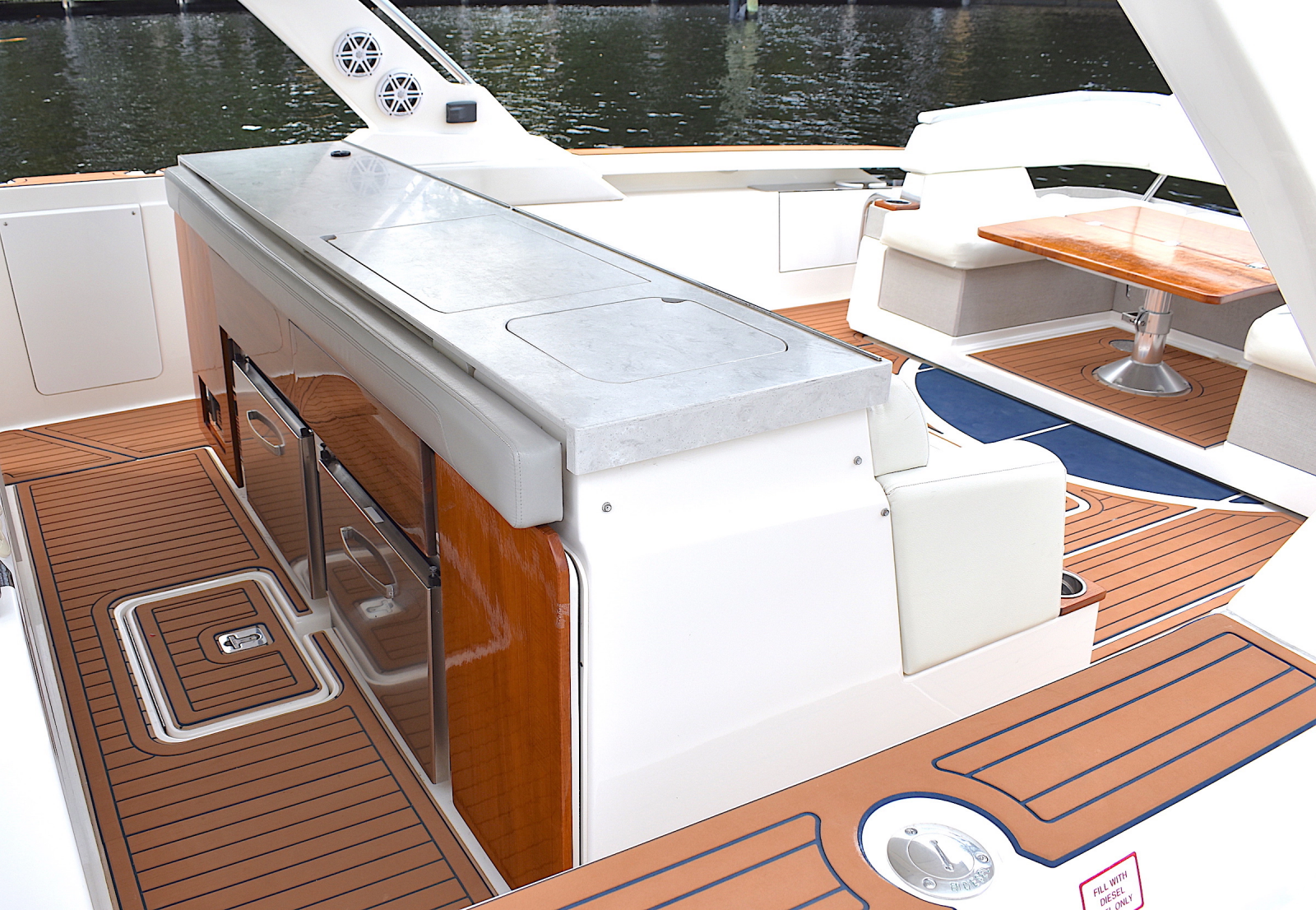 2022 Tiara Yachts 43 LS