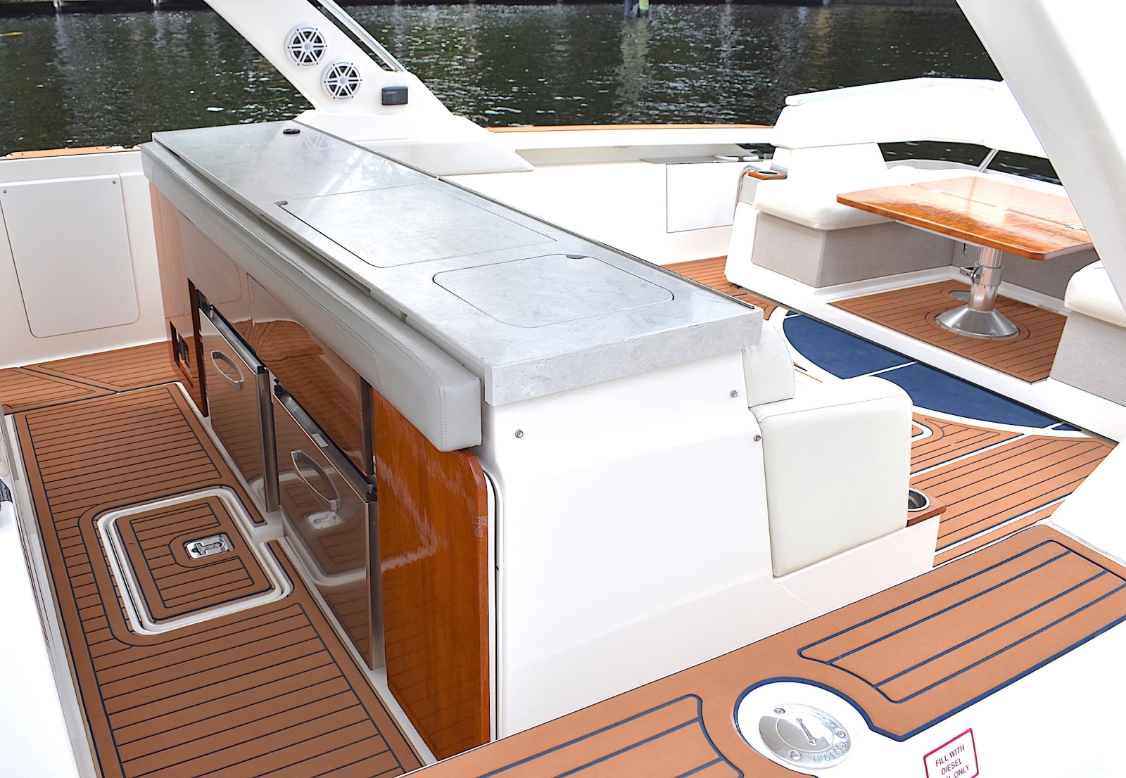 2022 Tiara Yachts 43 LS