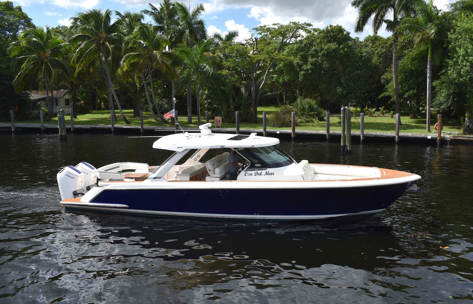 2022 Tiara Yachts 43 LS