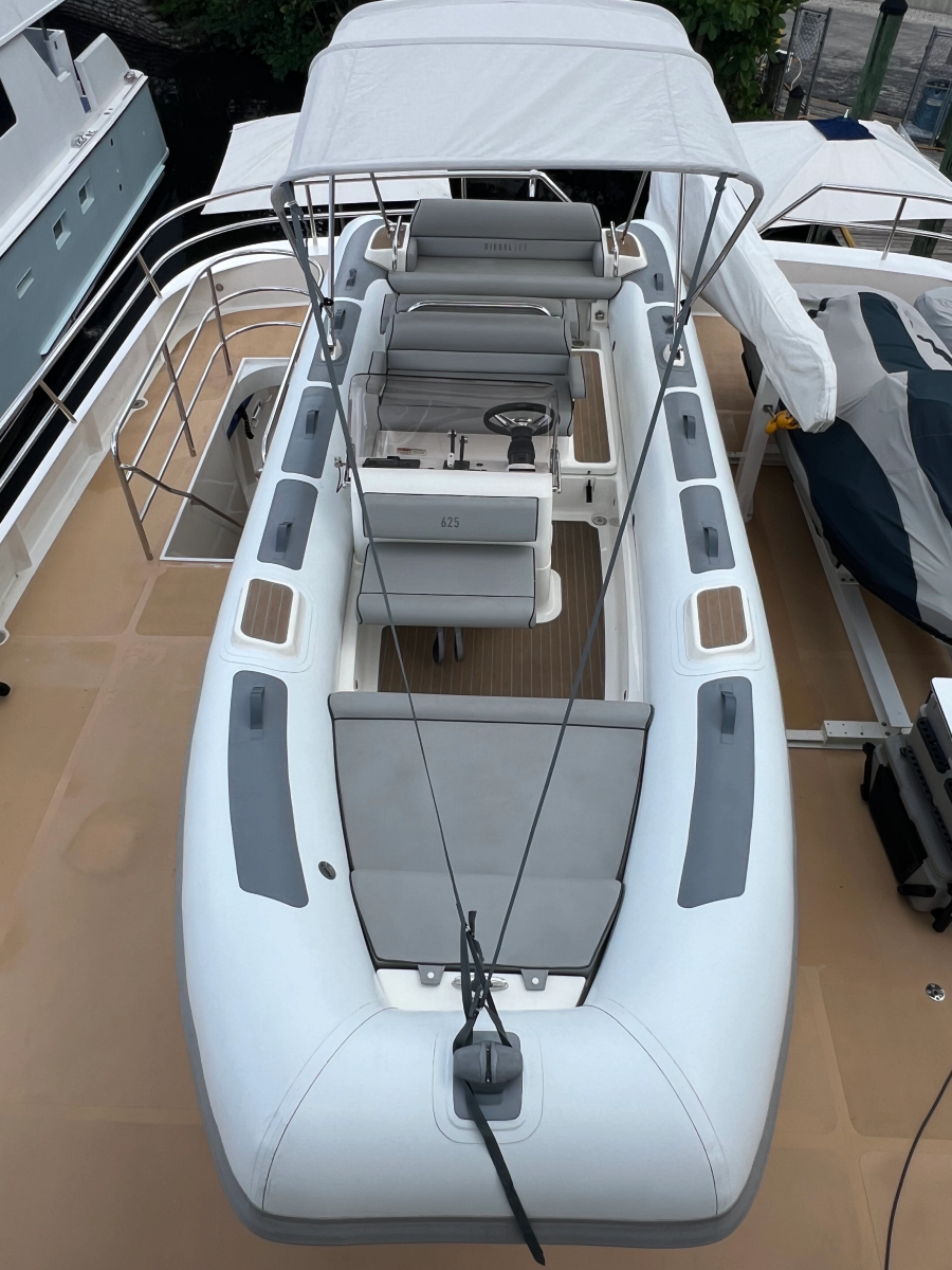 2021 Williams Jet Tenders Dieseljet625
