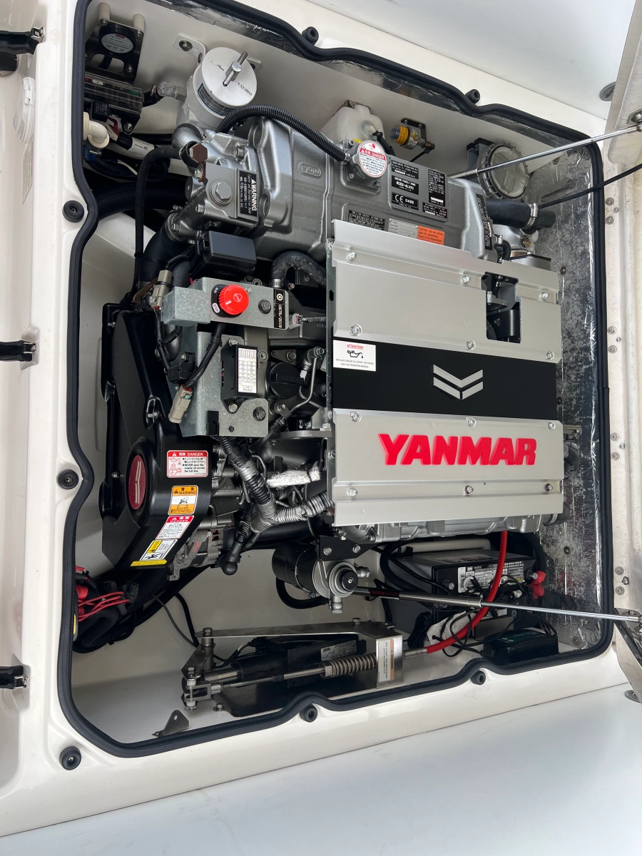 2021 Williams Jet Tenders Dieseljet625