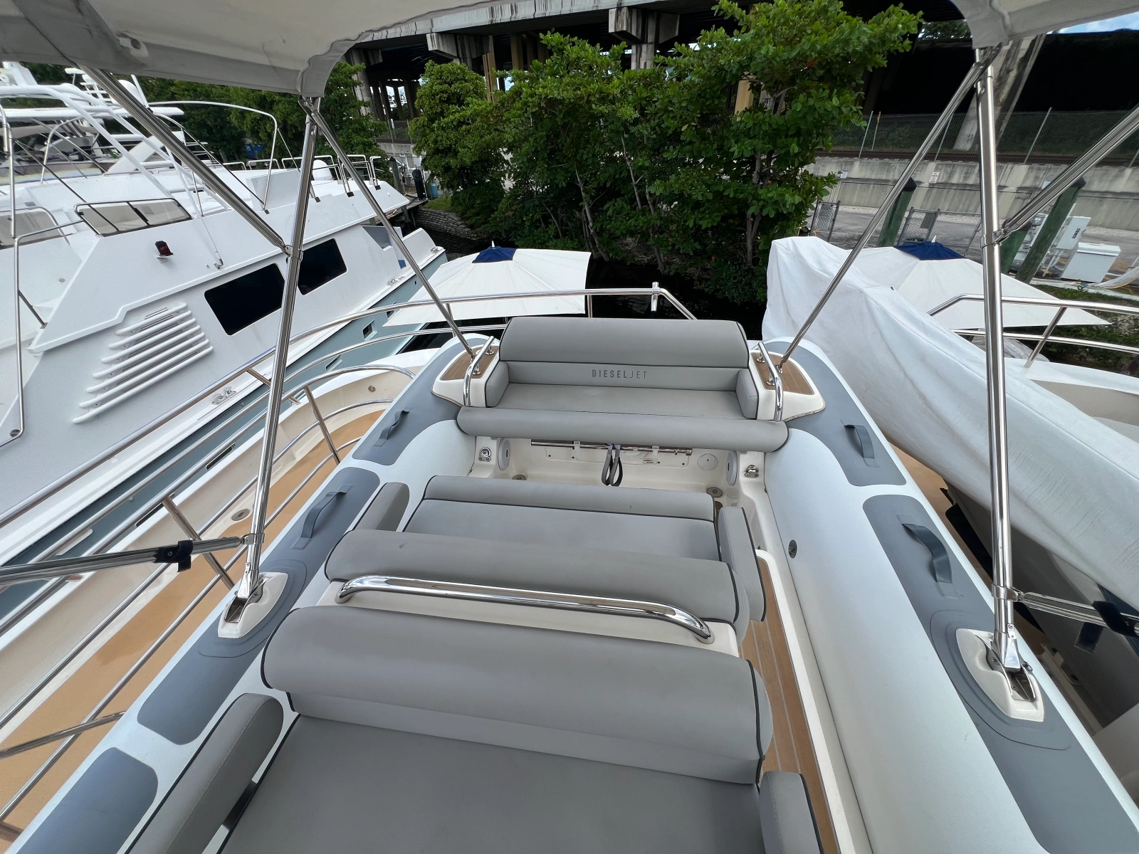 2021 Williams Jet Tenders Dieseljet625