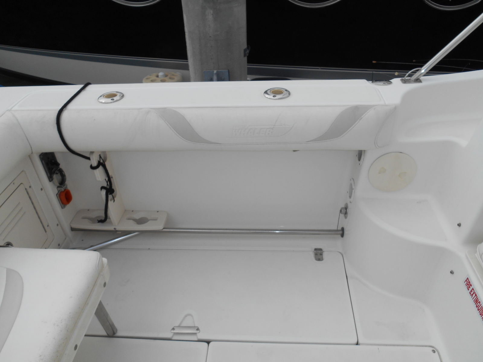 2004 Boston Whaler 255 Conquest