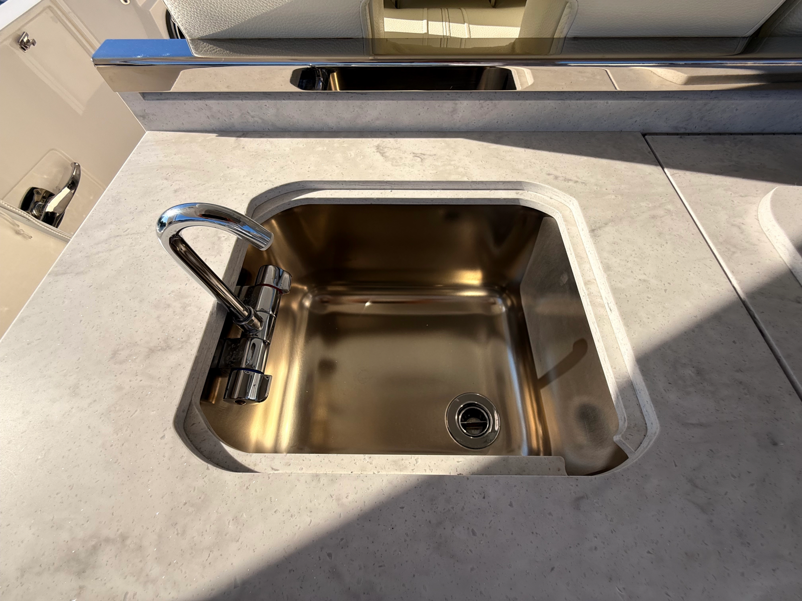 2023 Tiara Yachts 38 LS