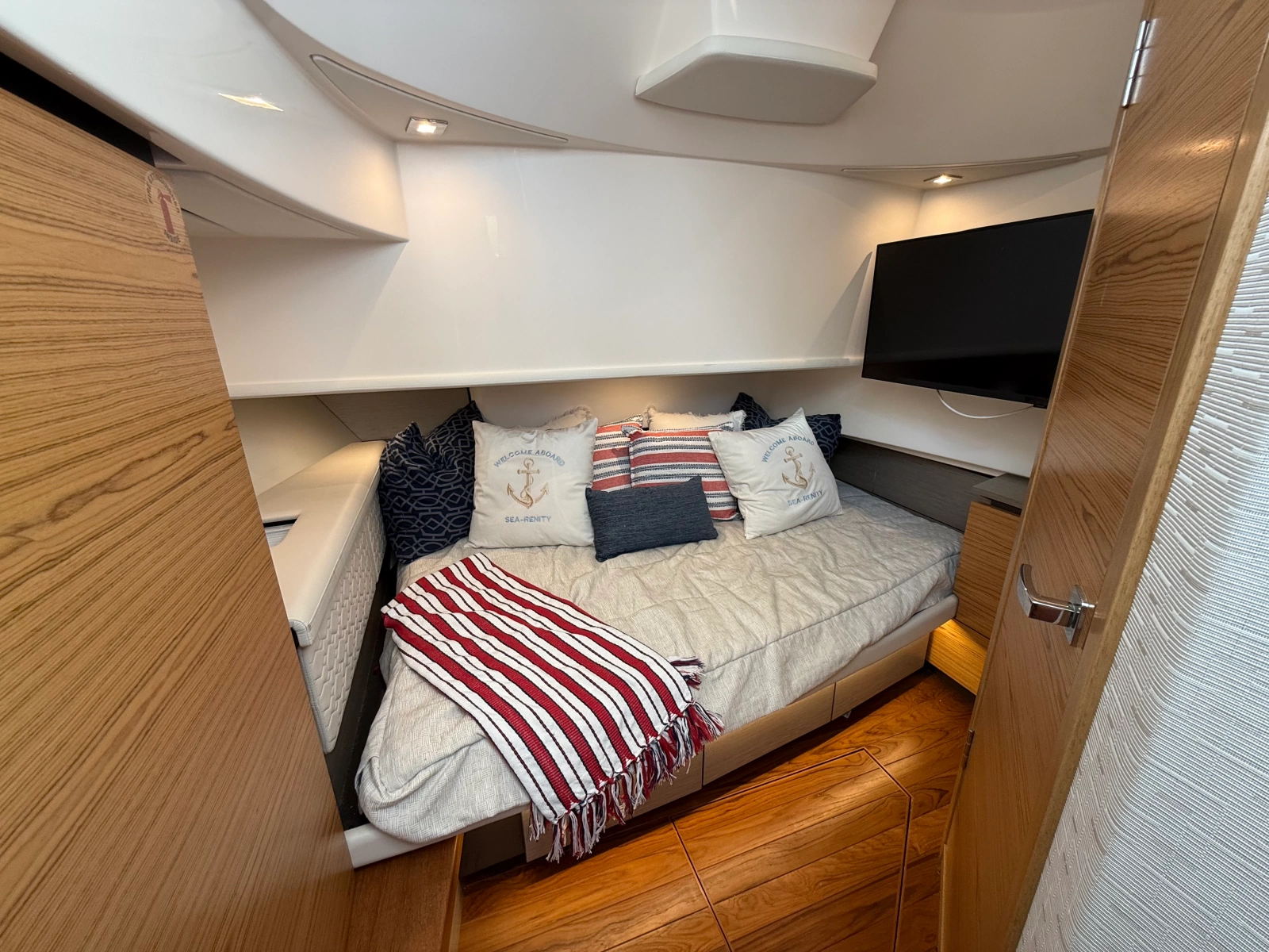 2023 Tiara Yachts 38 LS