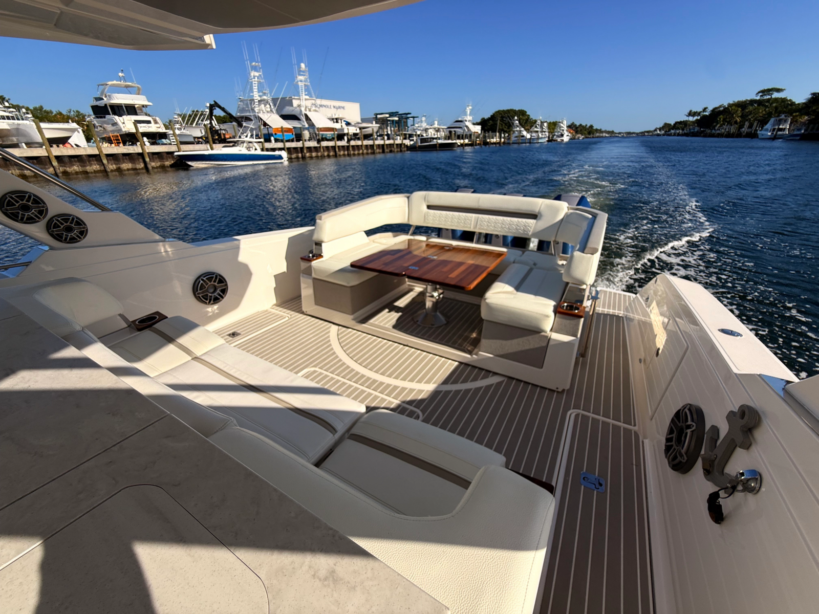 2023 Tiara Yachts 38 LS