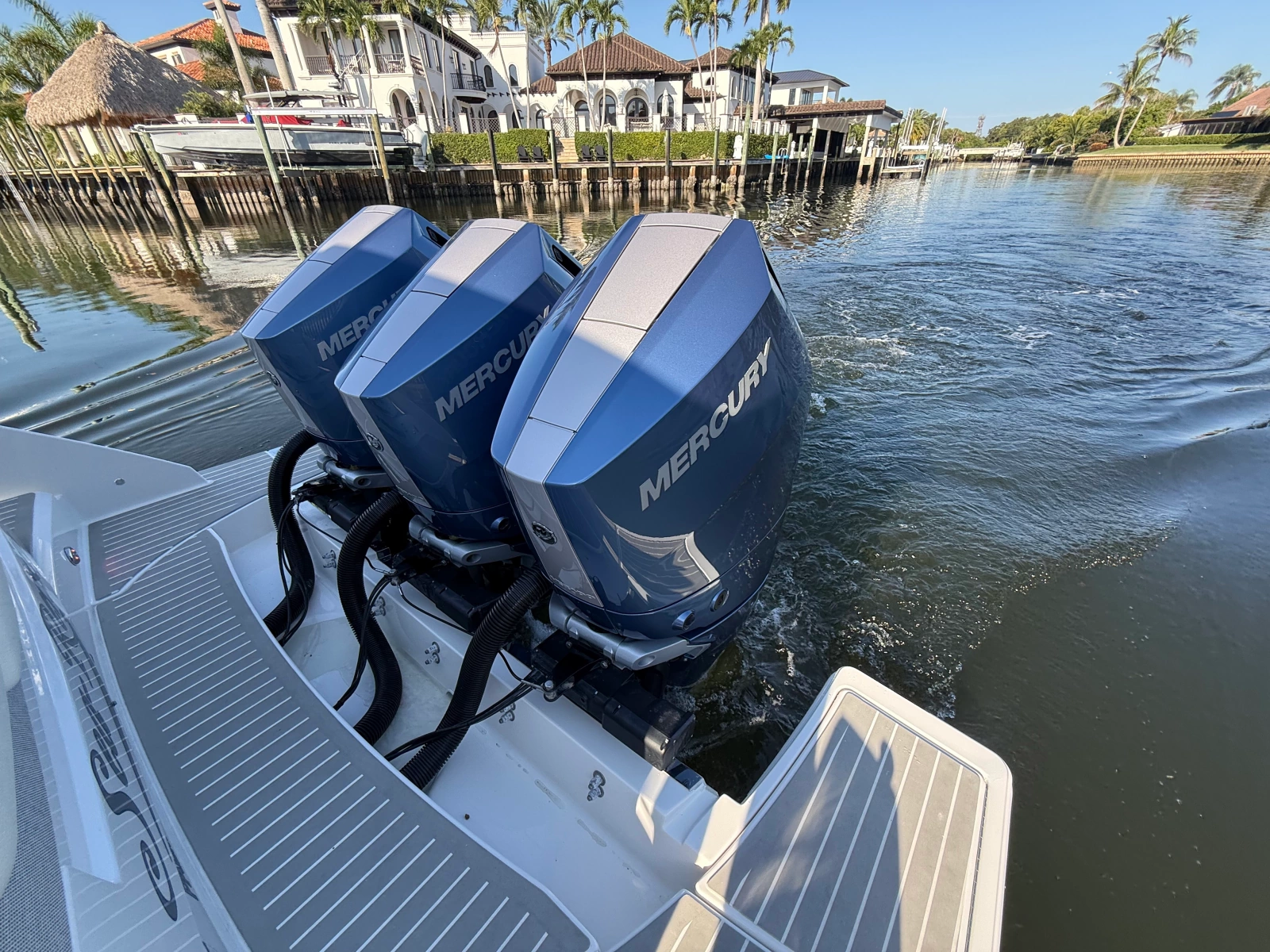 2023 Tiara Yachts 38 LS