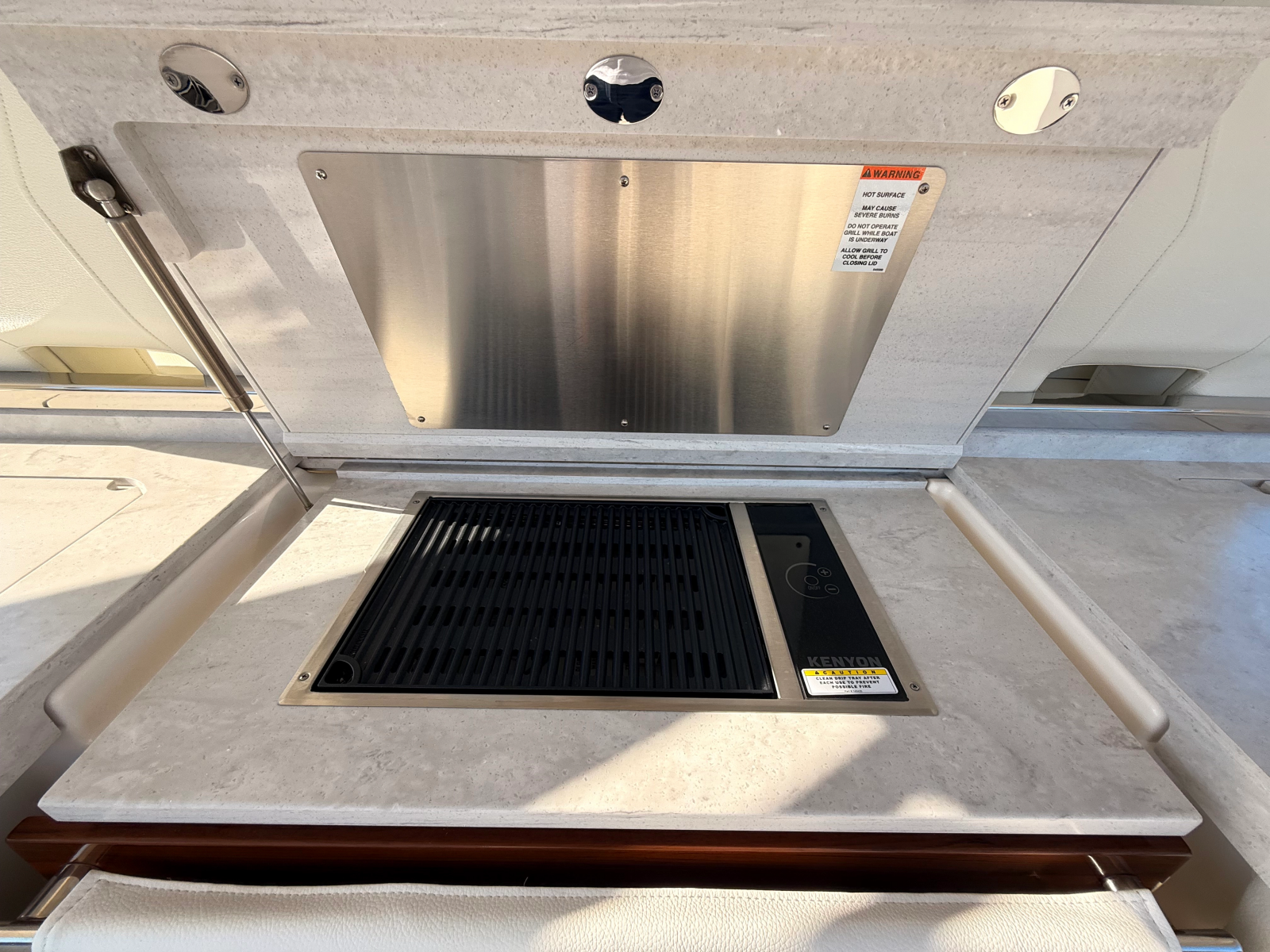 2023 Tiara Yachts 38 LS