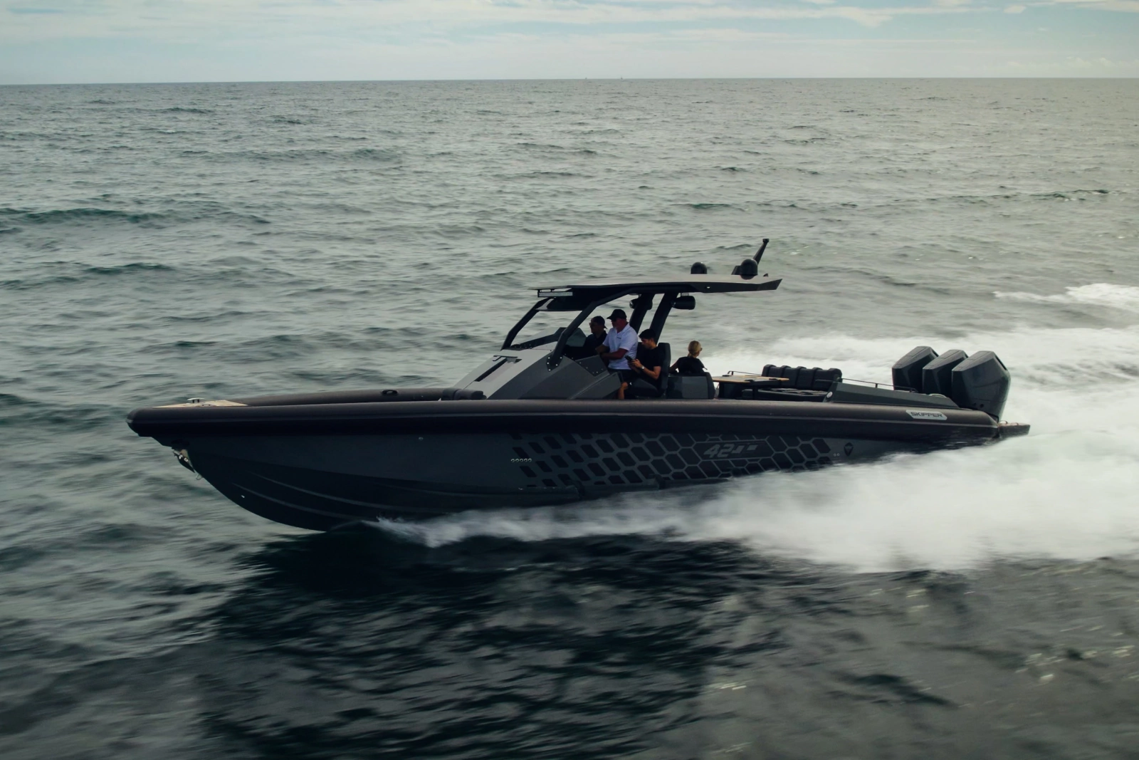 2024 Skipper 42 Carbon Edition