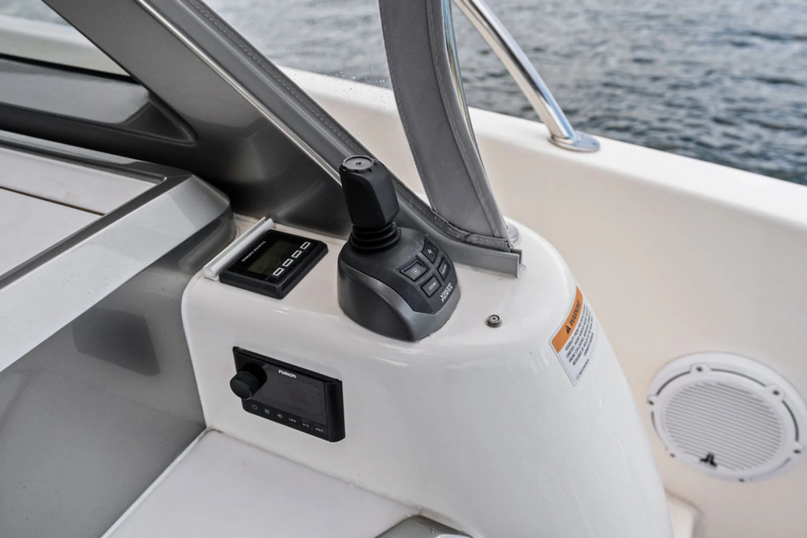 2026 Riviera 4600 Sport Yacht Platinum Edition