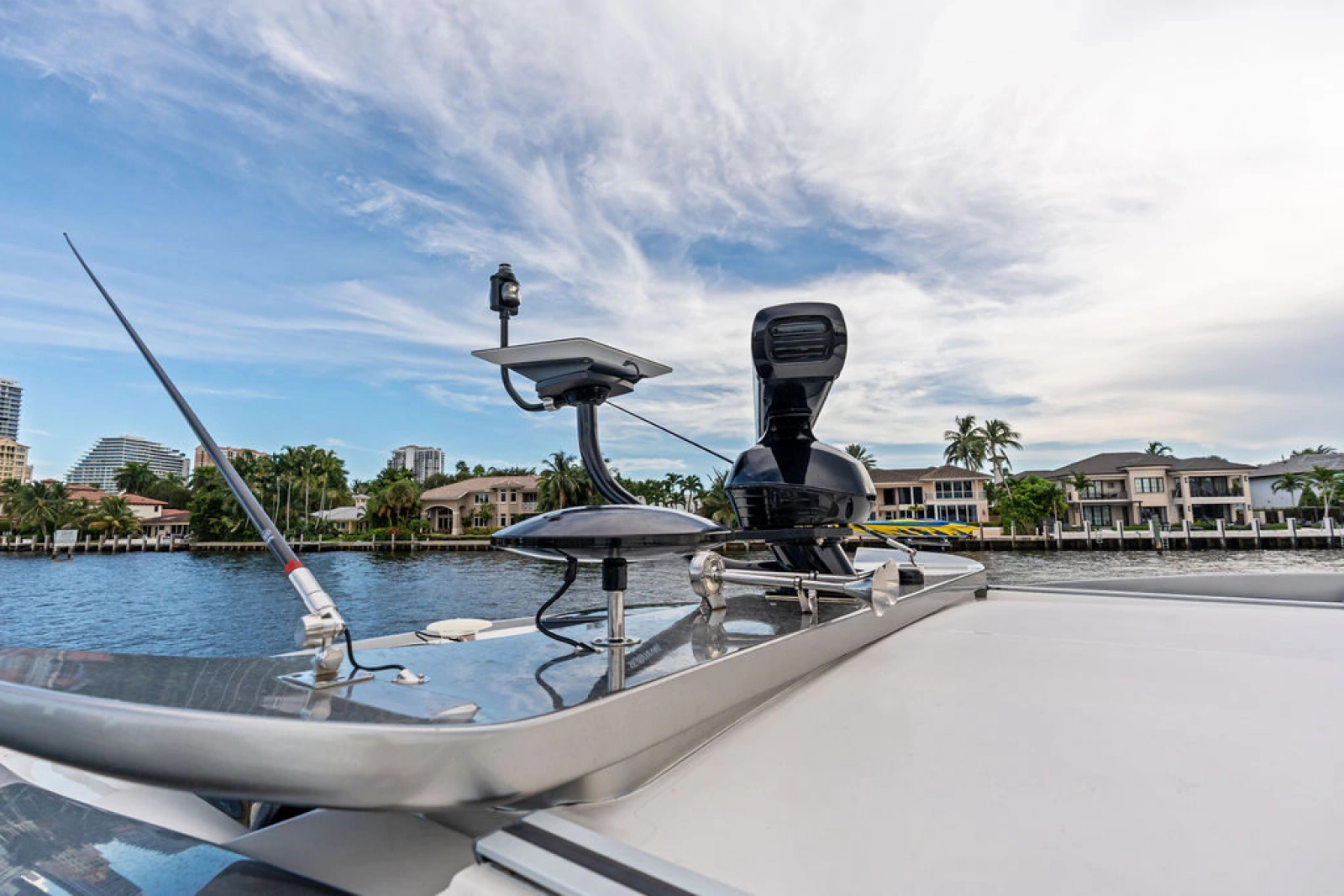 2026 Riviera 4600 Sport Yacht Platinum Edition