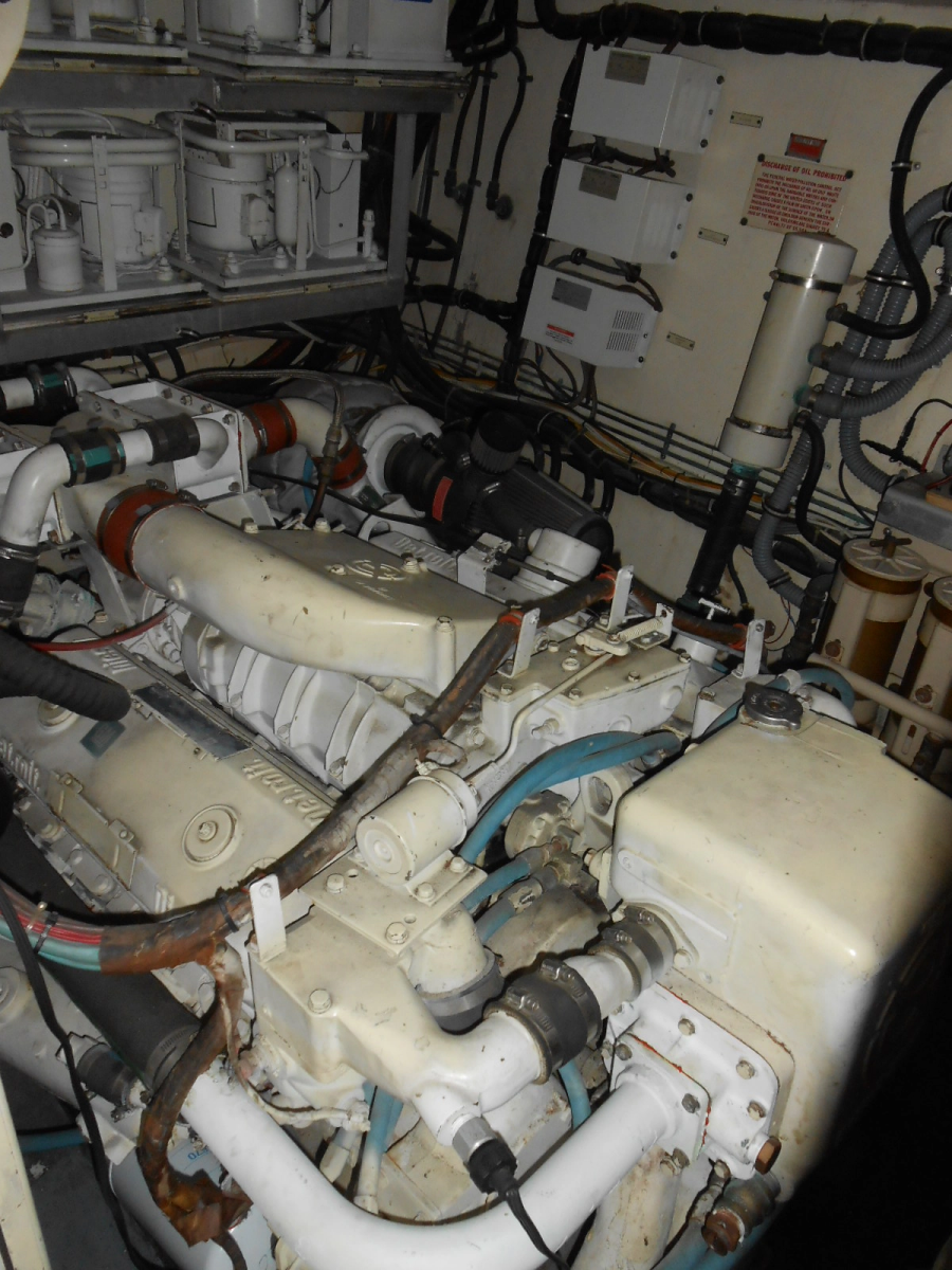 1985 Hatteras 53 Motor Yacht