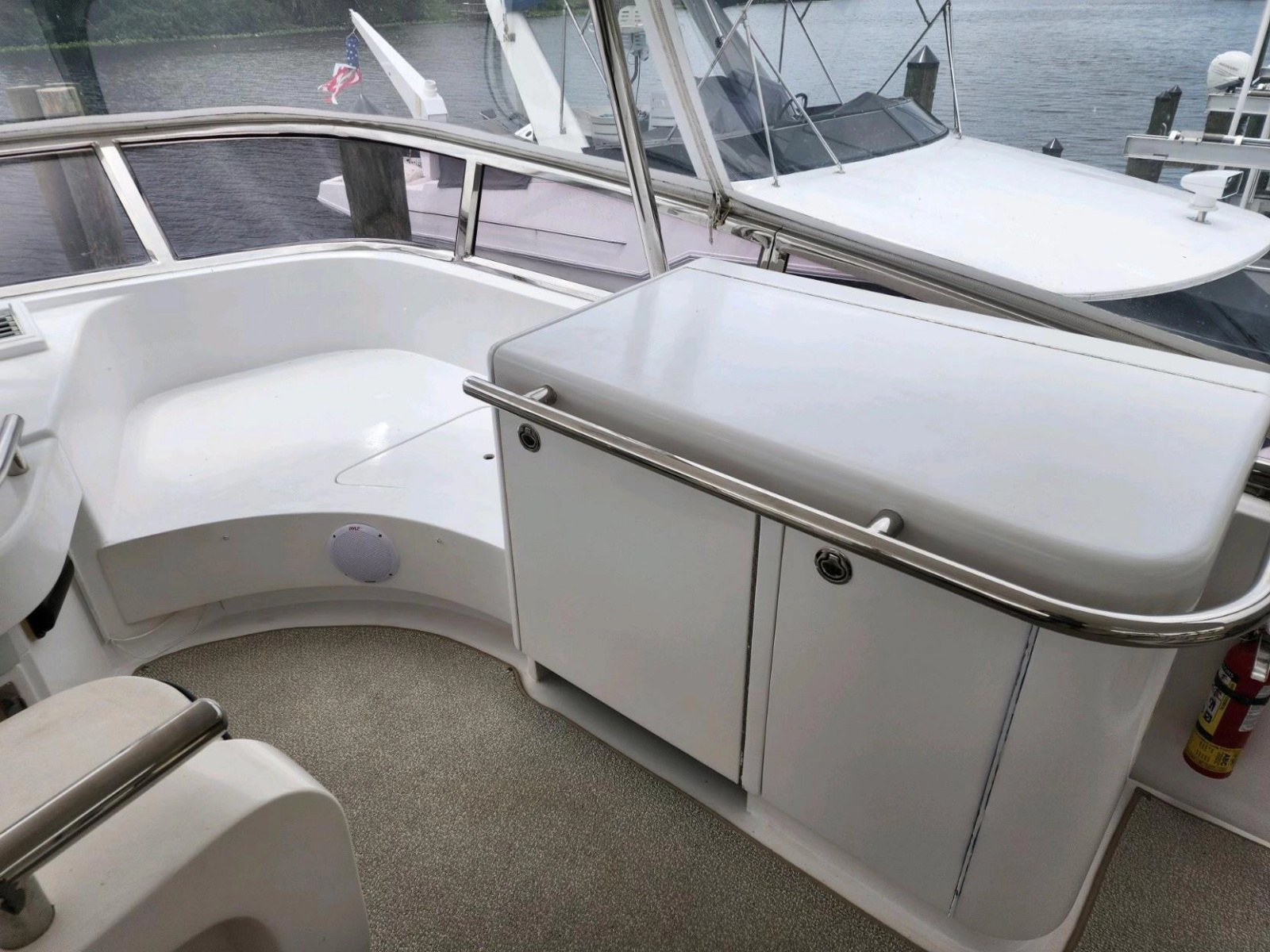 2003 Horizon 64