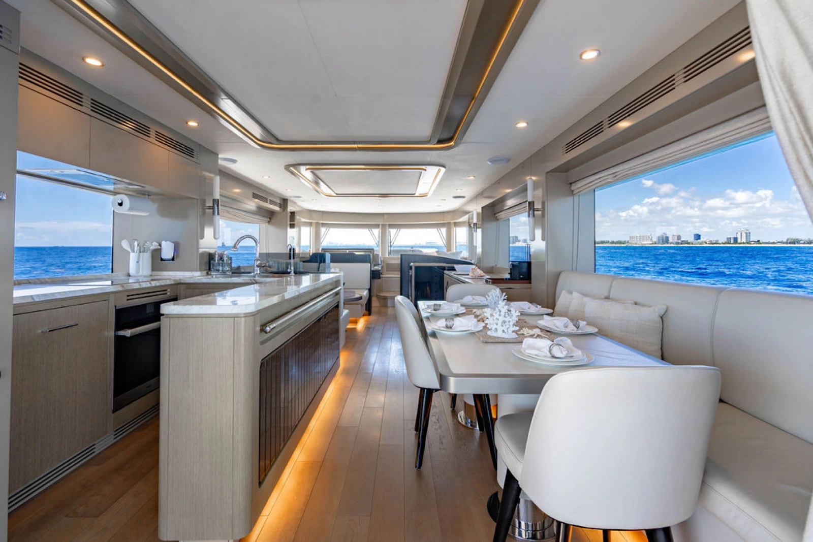 2022 Sirena 68