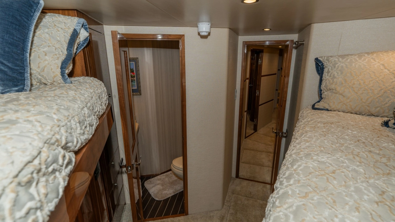 Guest Cabin with Twin Berths