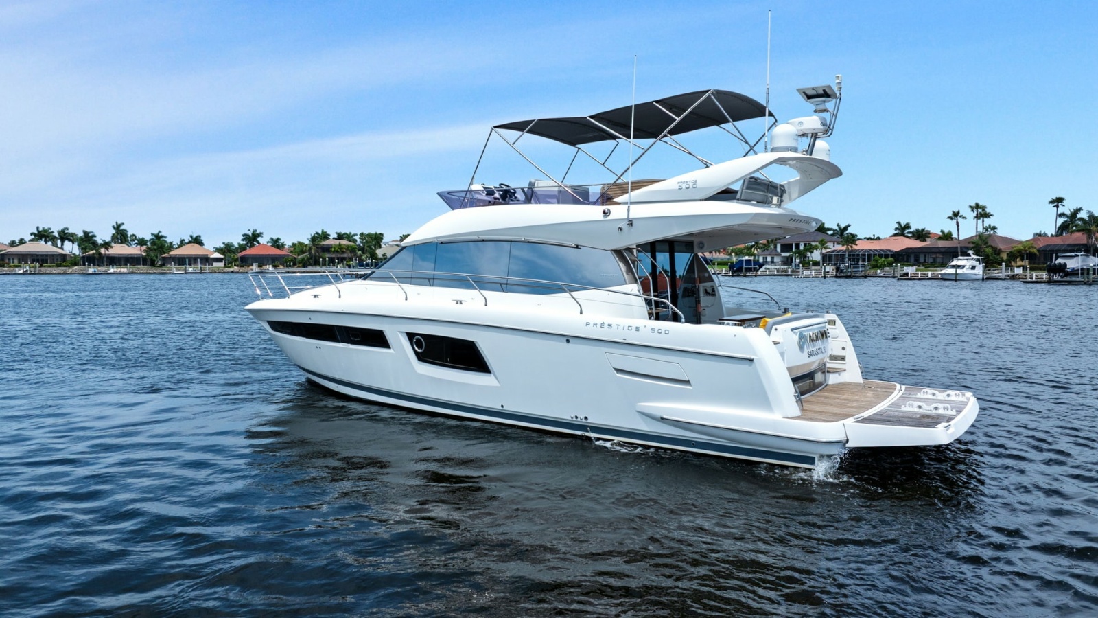 Port Side View with Flybridge