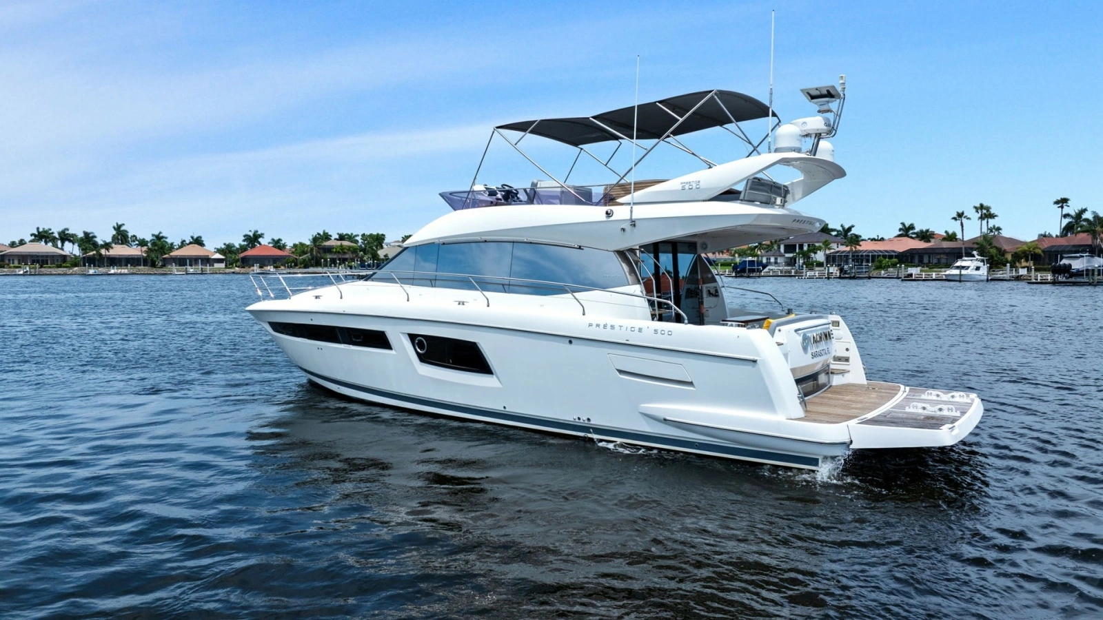 Port Side View with Flybridge