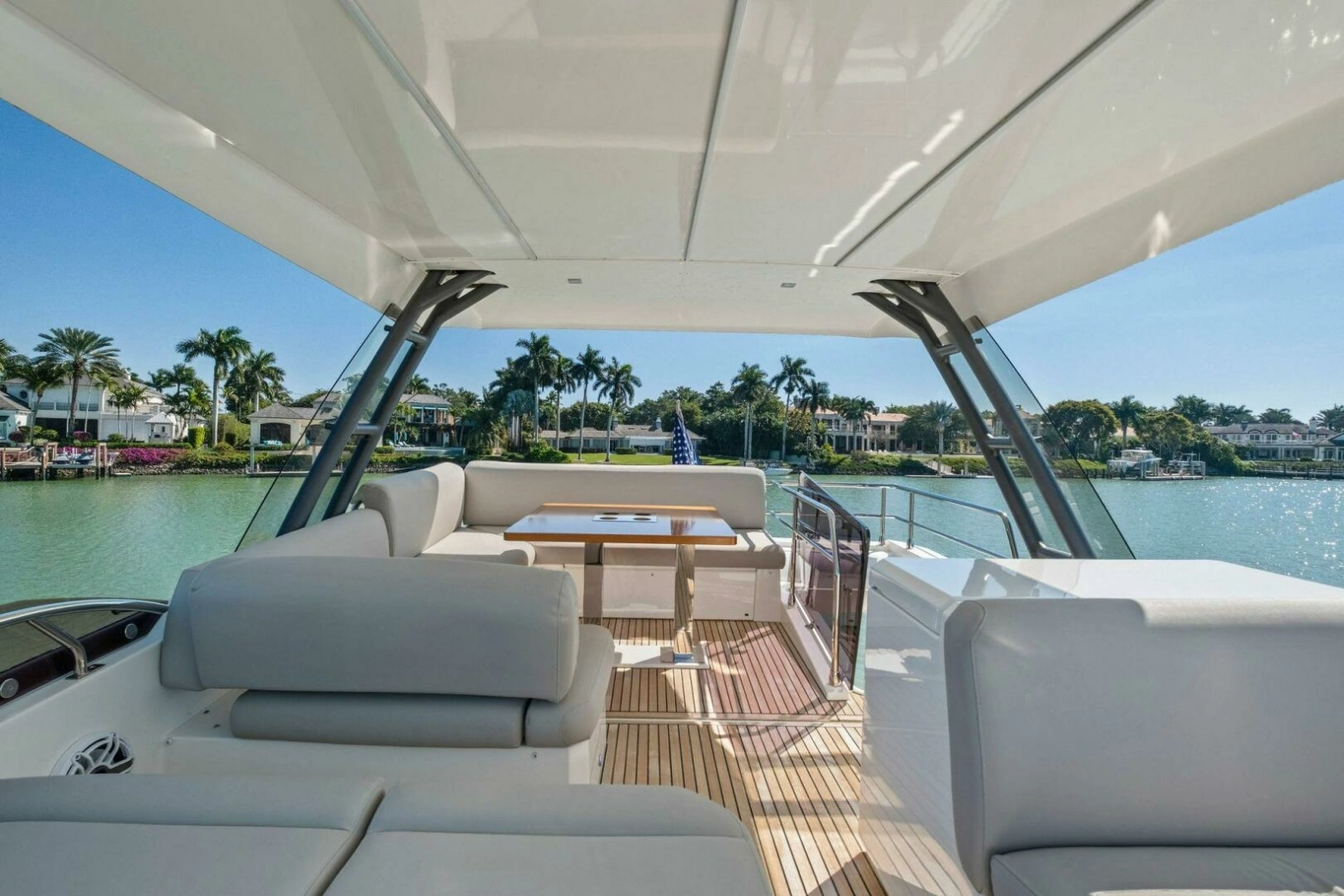 2022 Prestige 520 Flybridge photo 68
