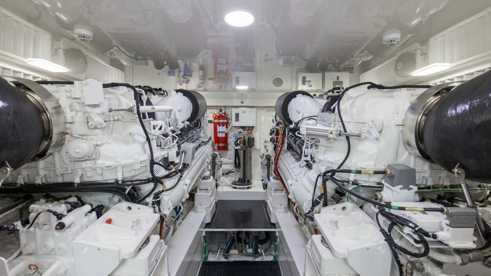 2020 68 Viking Convertible Gunpowder Engine Room