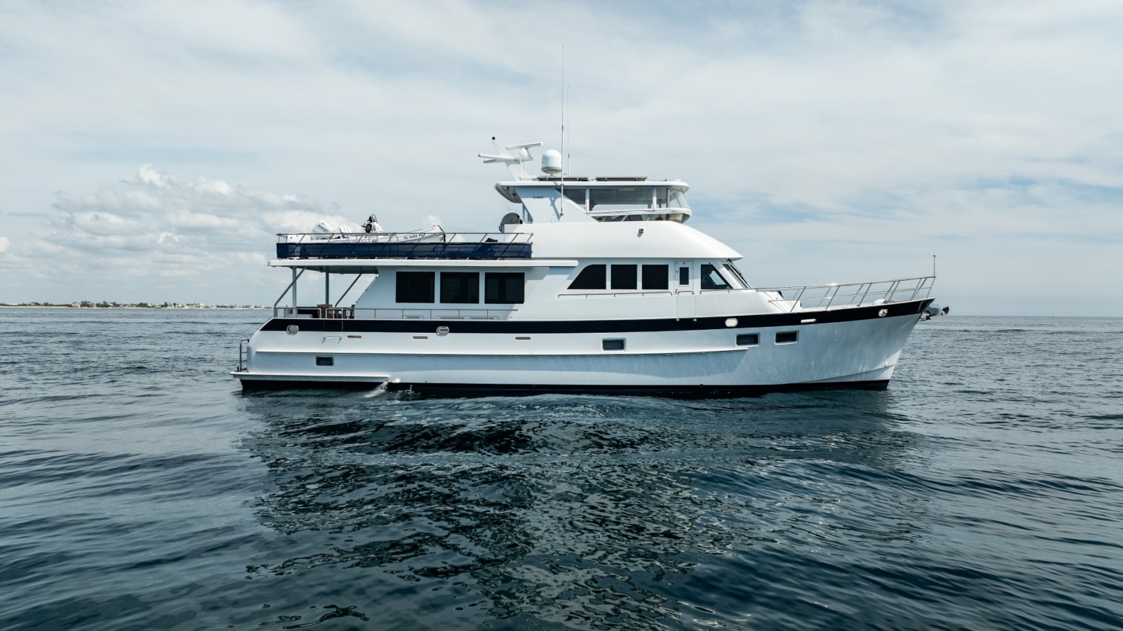 Alaskan 70 OHANA - Exterior