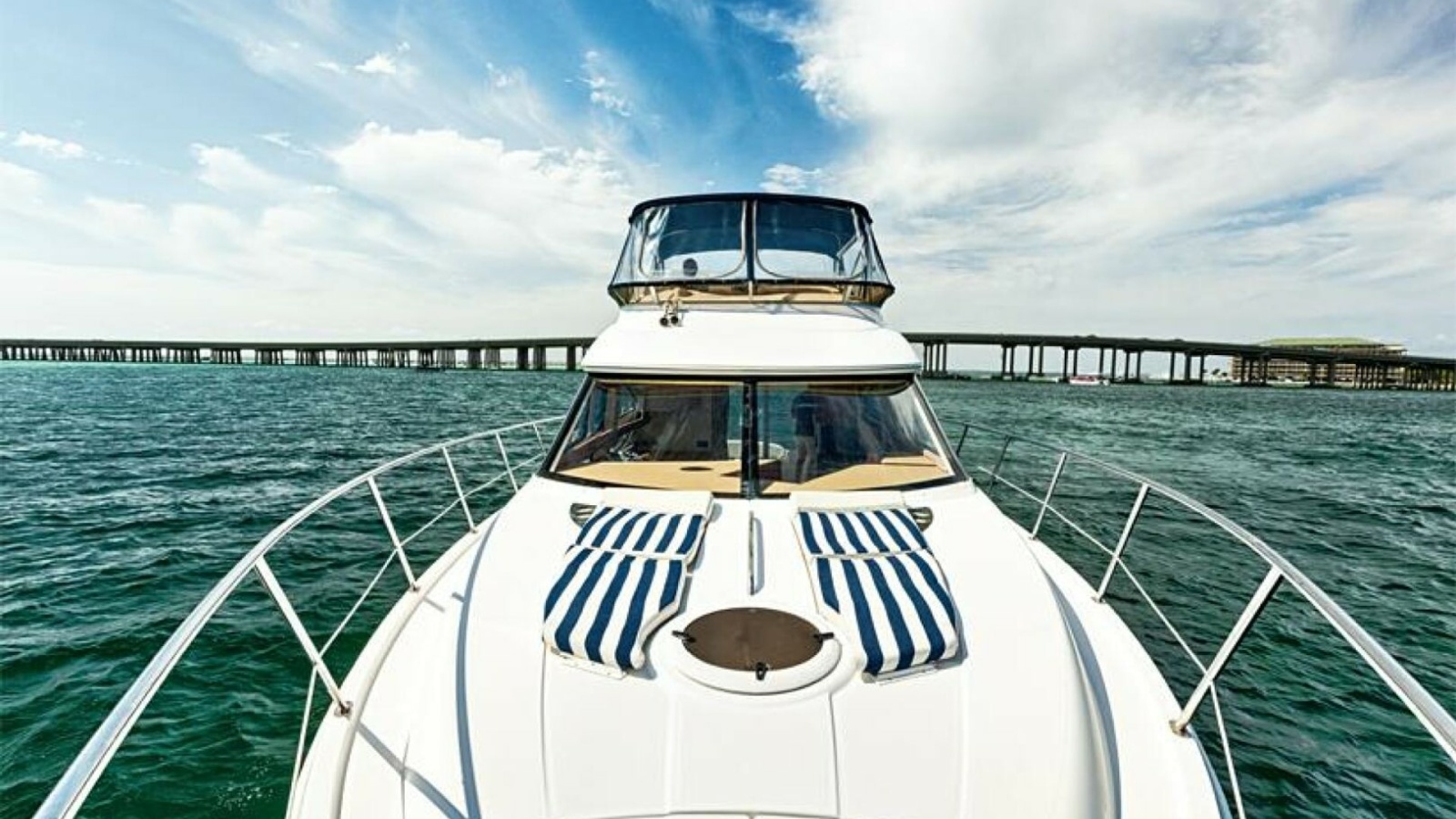 Foredeck with Sun Loungers