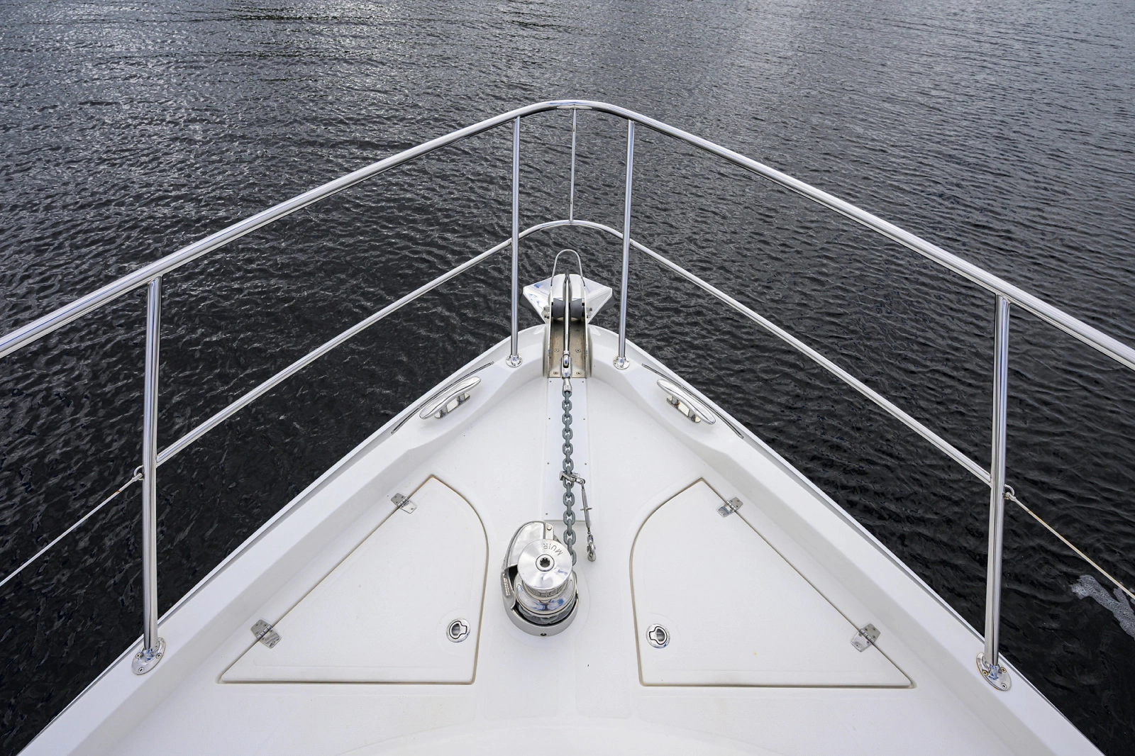 2019 Riviera 5400 Sport Yacht