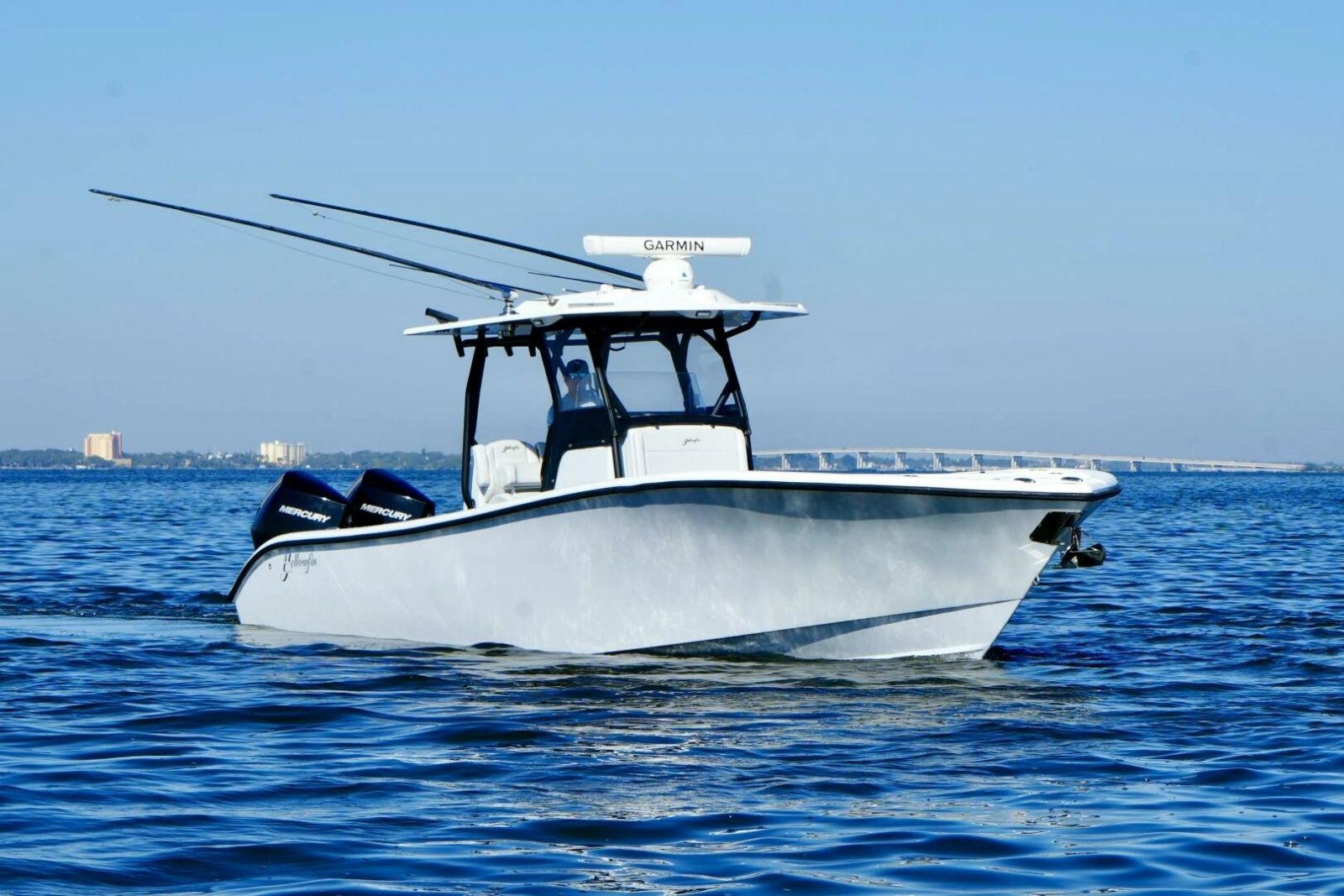 Yellowfin 32 Luhn 32- Profile