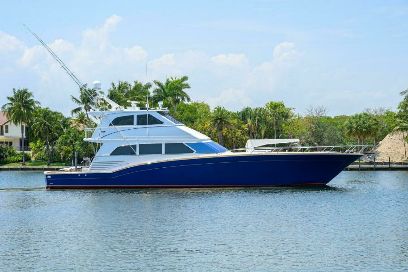 2004 Sea Force IX 82 Enclosed Bridge