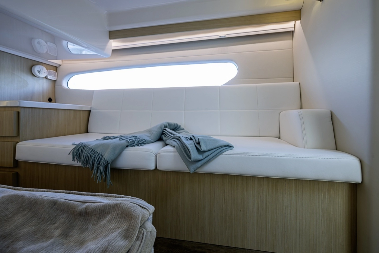 2025 Regal 38 XO