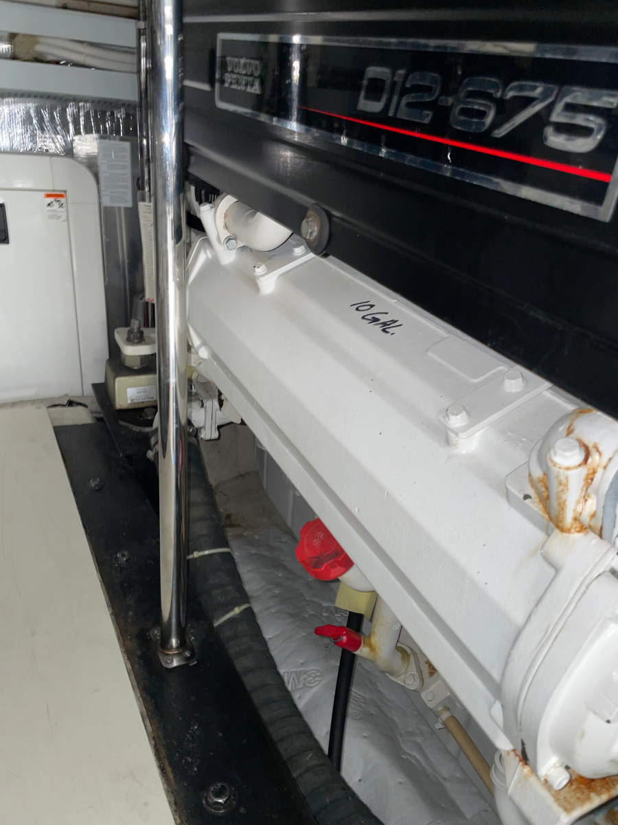 2006 Carver 560 Voyager