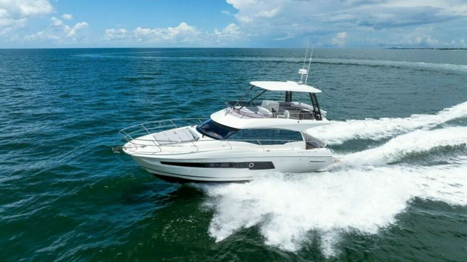 2025 Prestige 460 Flybridge - Sistership