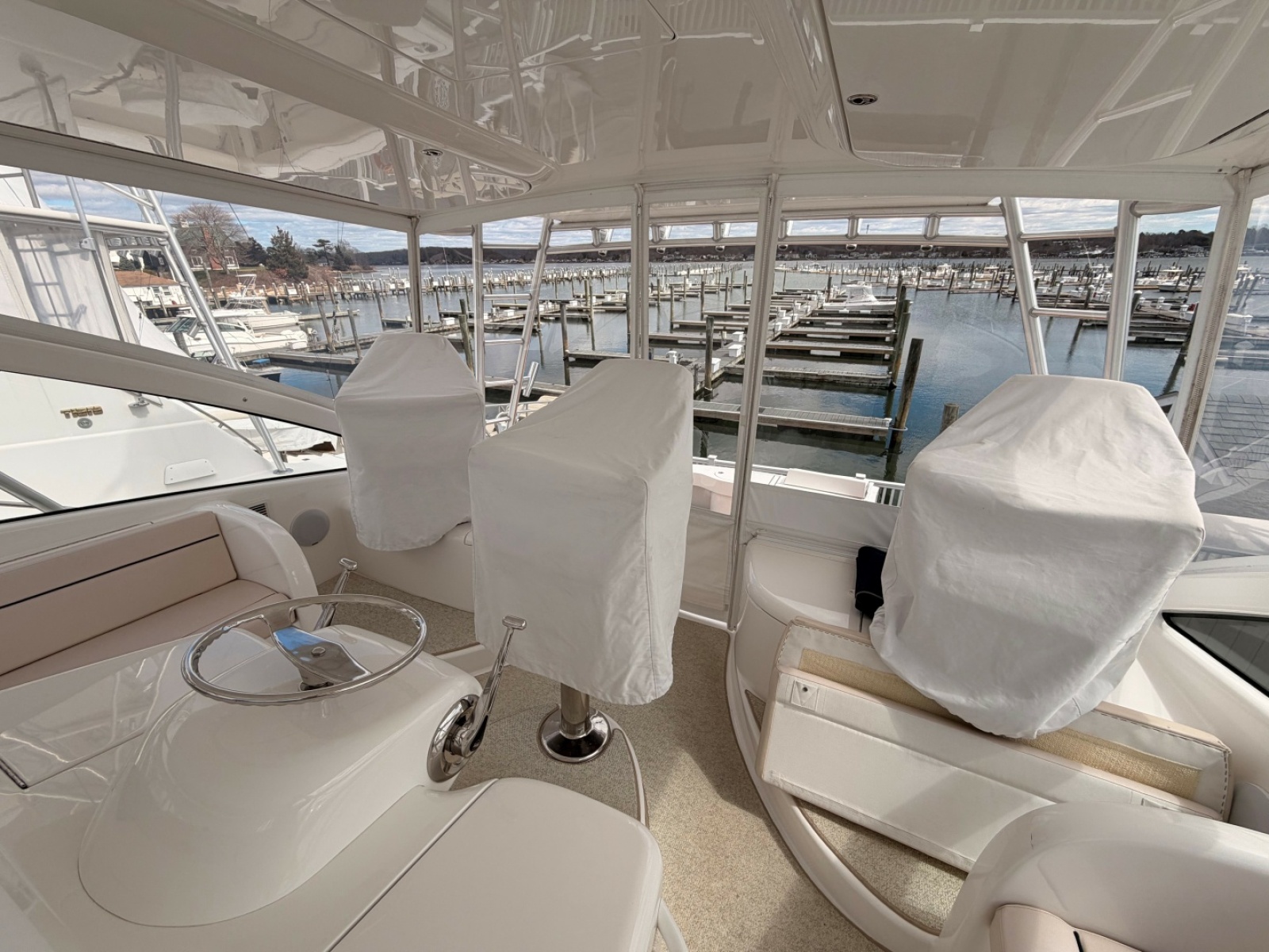 Viking 42 UNREEL - Helm Chair Covers