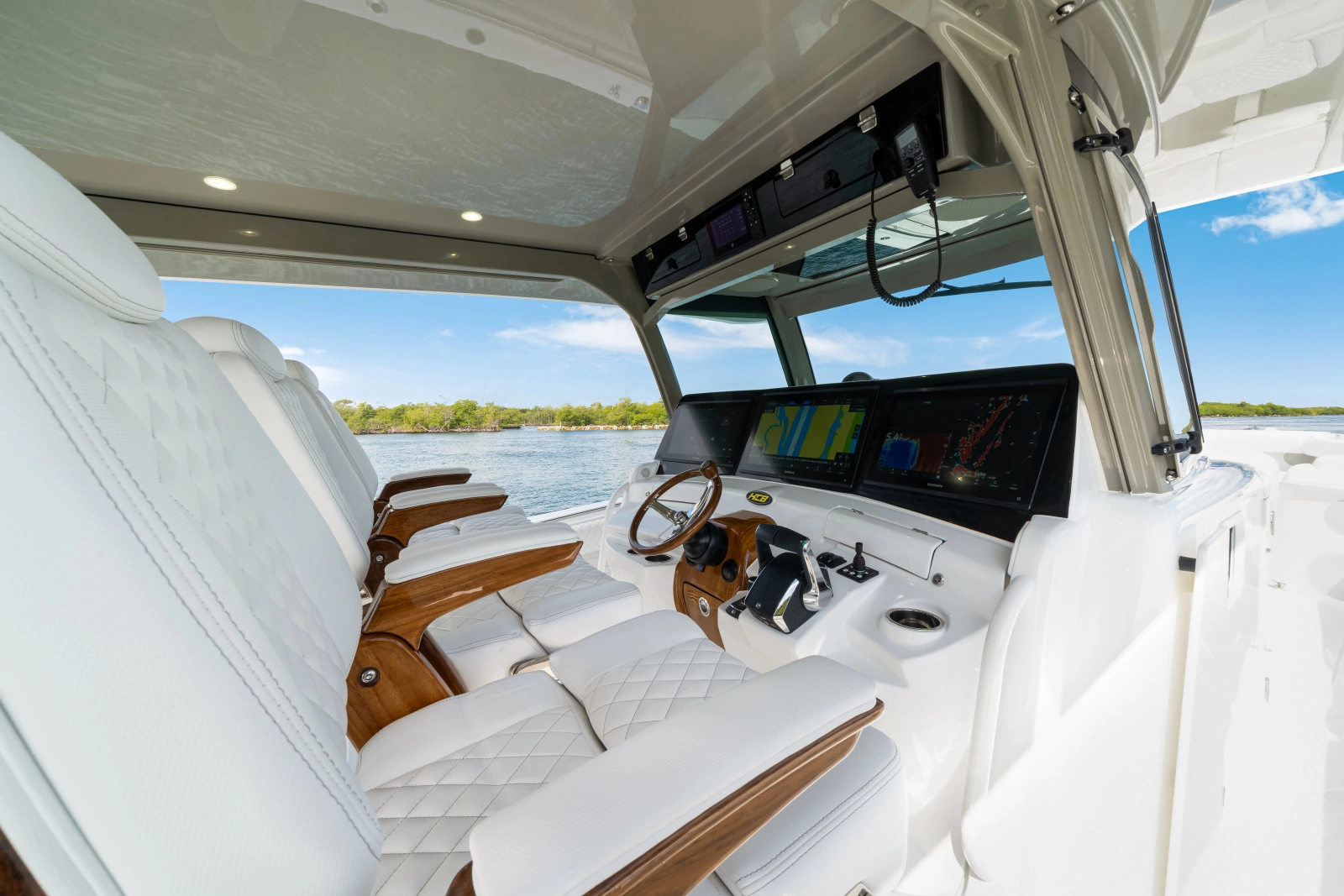 53 Suenos RXV 53ft HCB Yacht For Sale