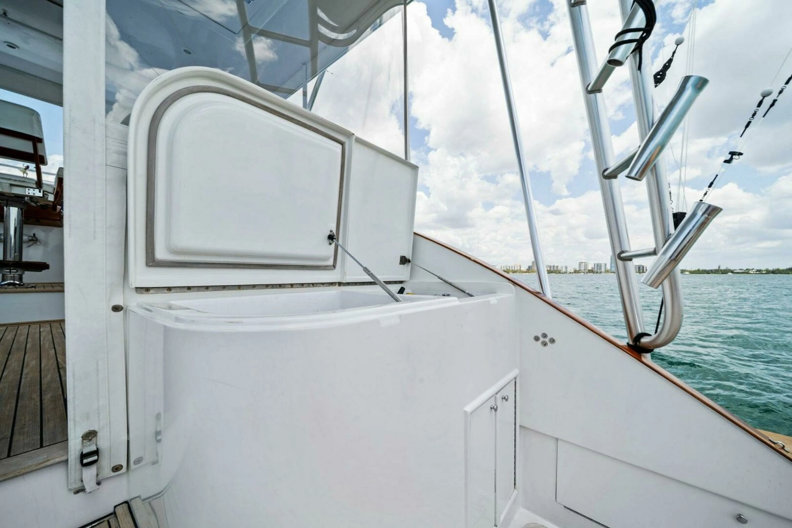1999 Buddy Davis 52 Express 'Miss Josie'