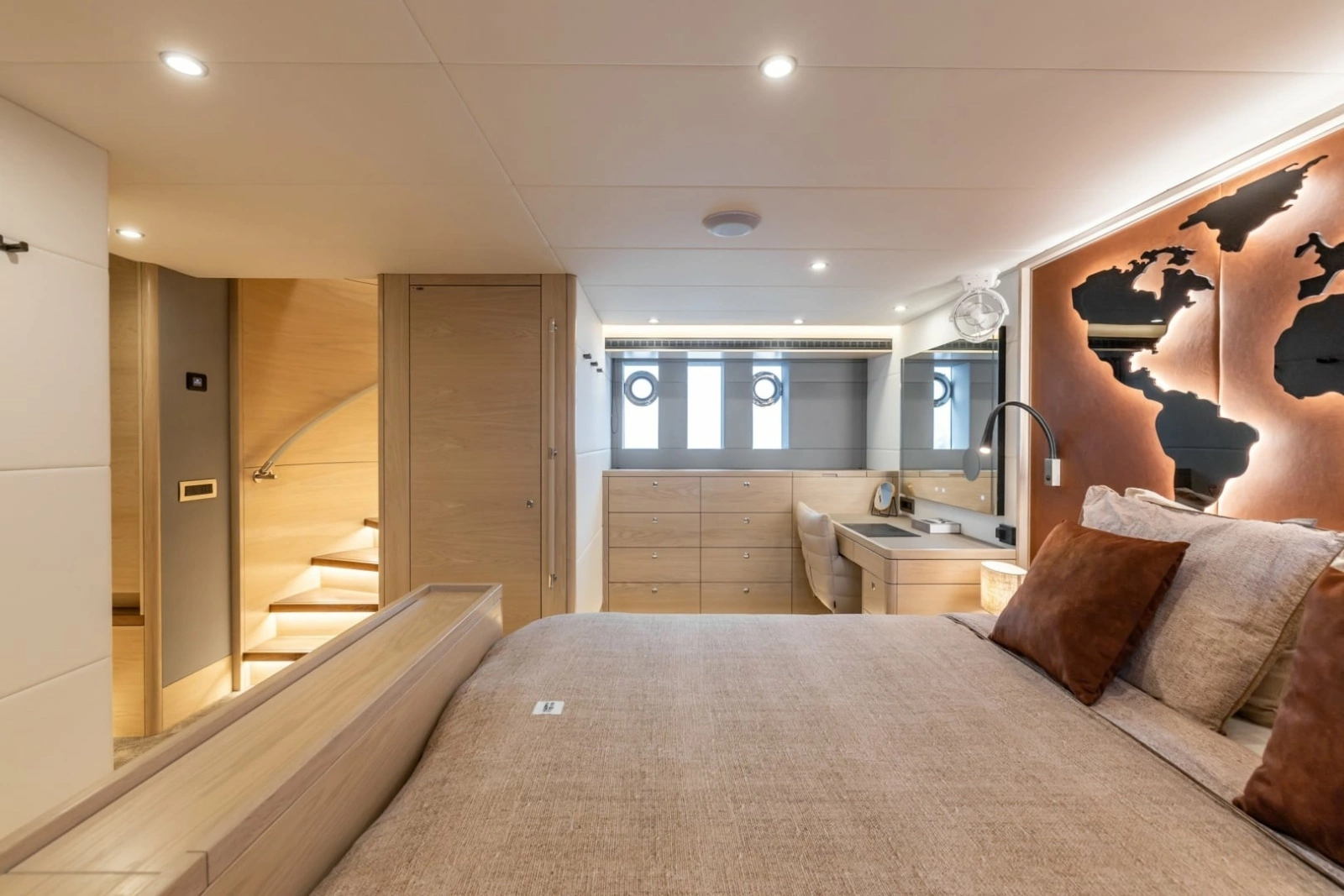 Steeler 72 TWO BUBBLES - Interior