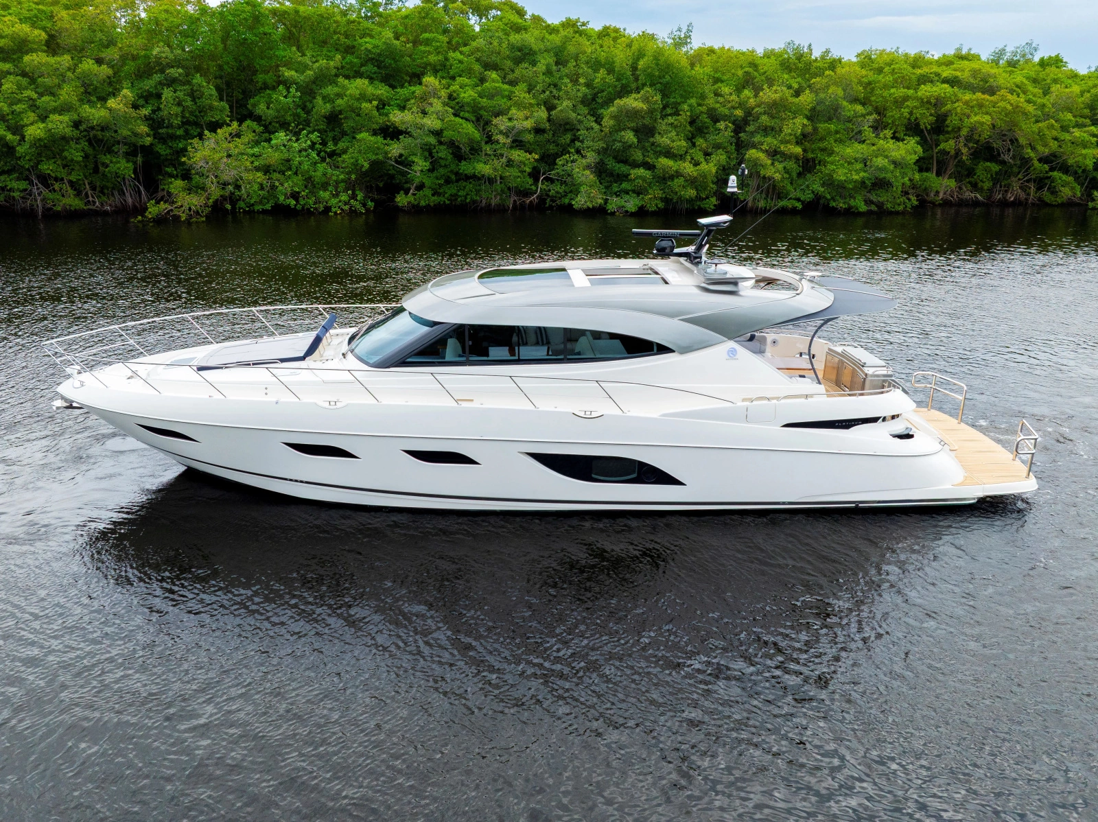 6000 SPORT YACHT 60ft Riviera Yacht For Sale
