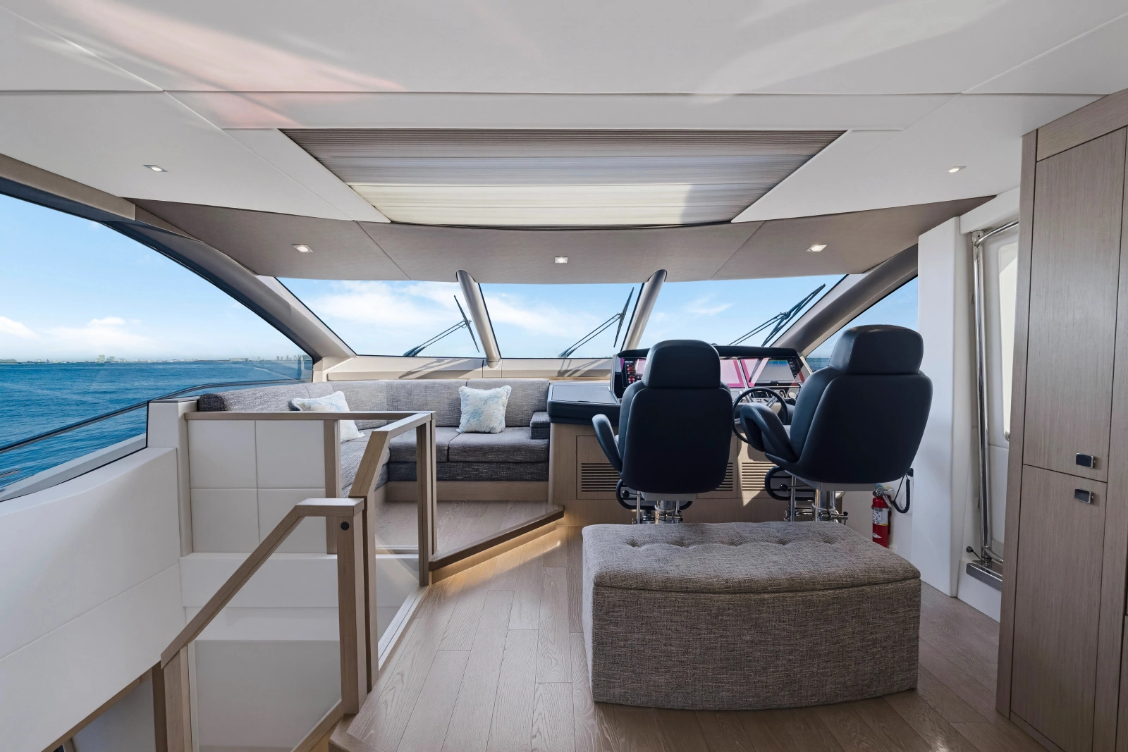 2020 Sunseeker 76 Yacht