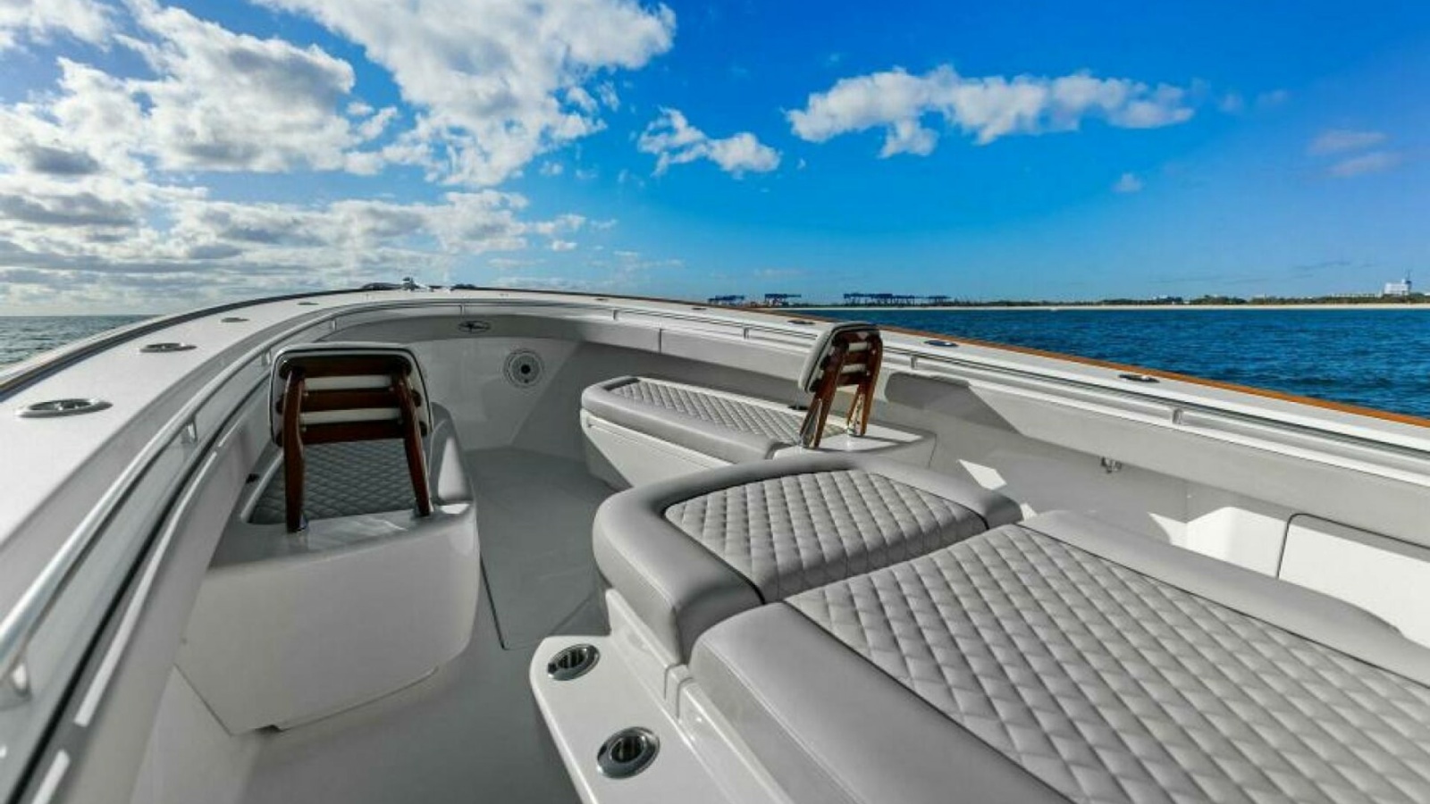 2021 Valhalla Boatworks V-37