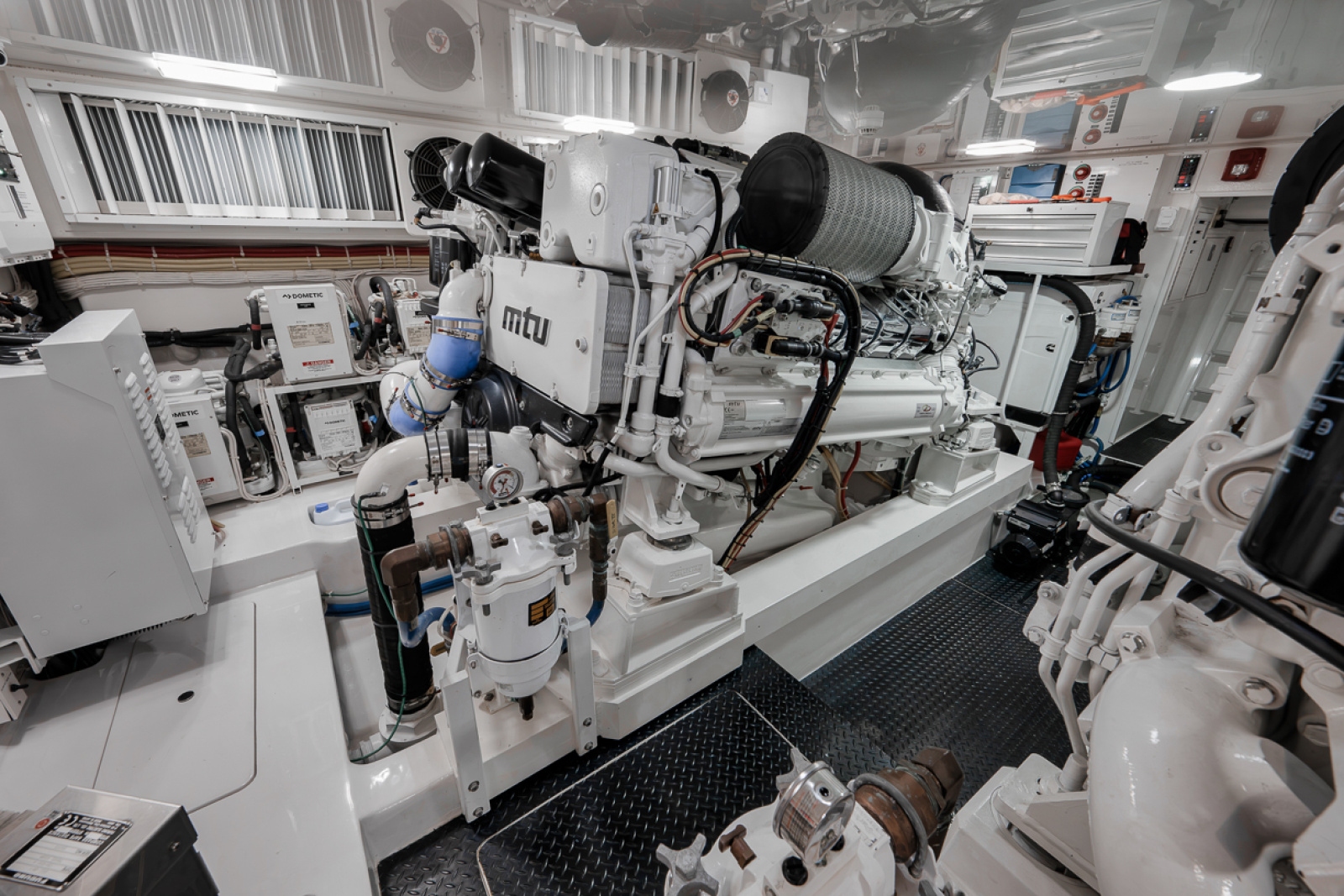 2020 Viking 68 Convertible