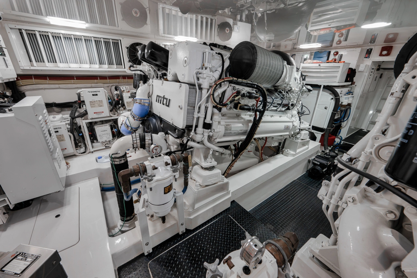 2020 Viking 68 Convertible