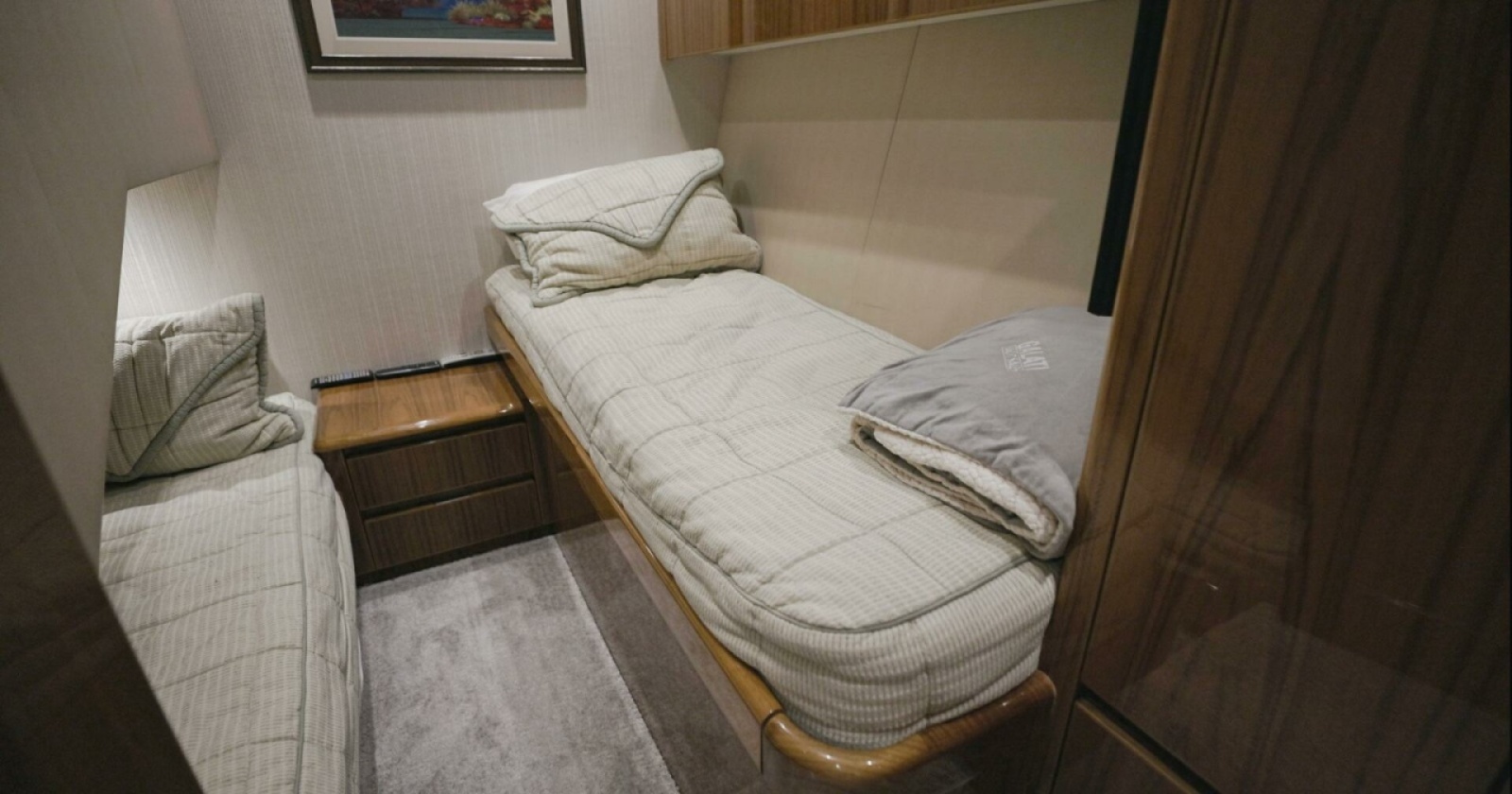 62' 2015 Viking 62 Convertible