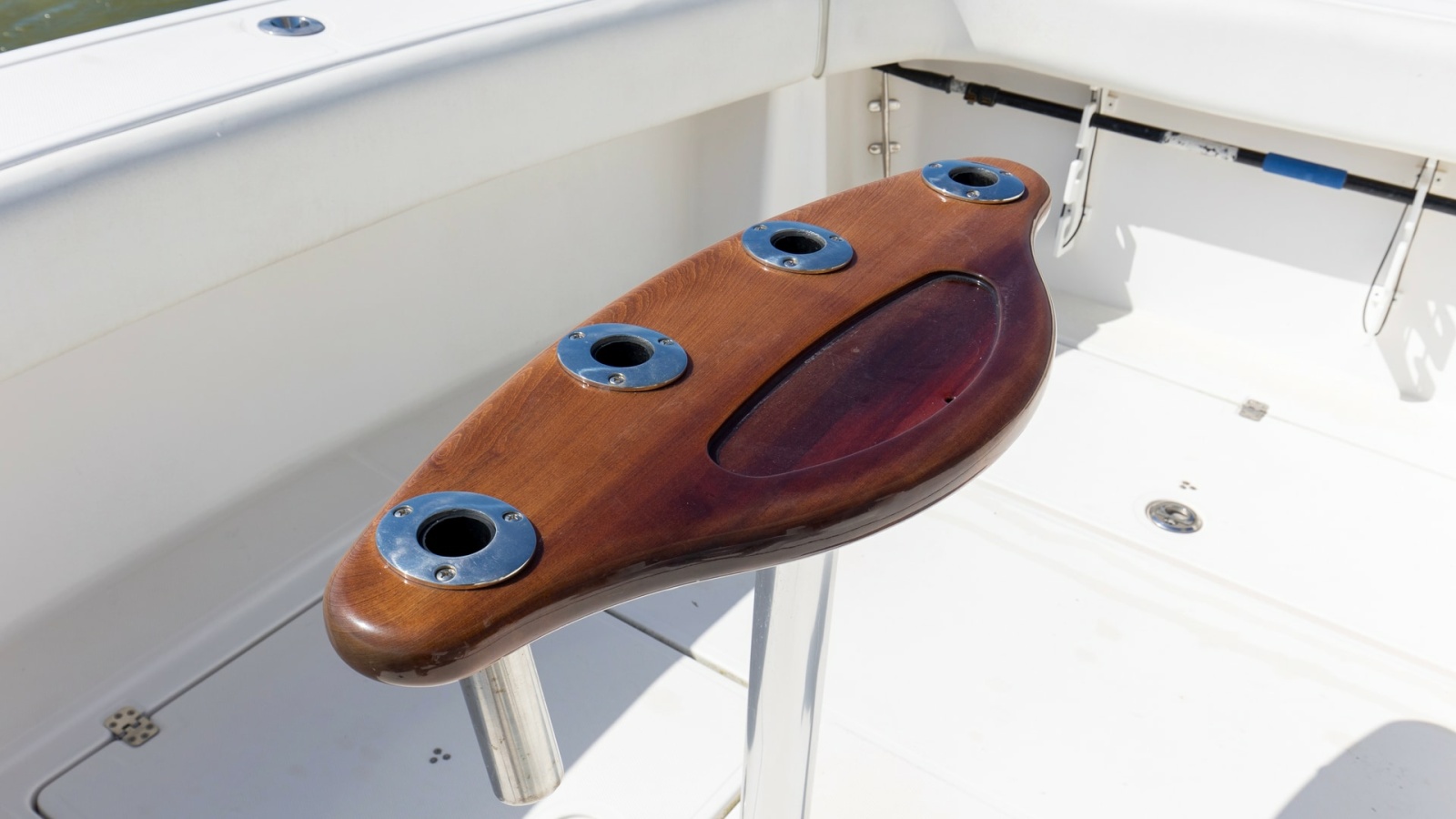 Cockpit Fishing Station