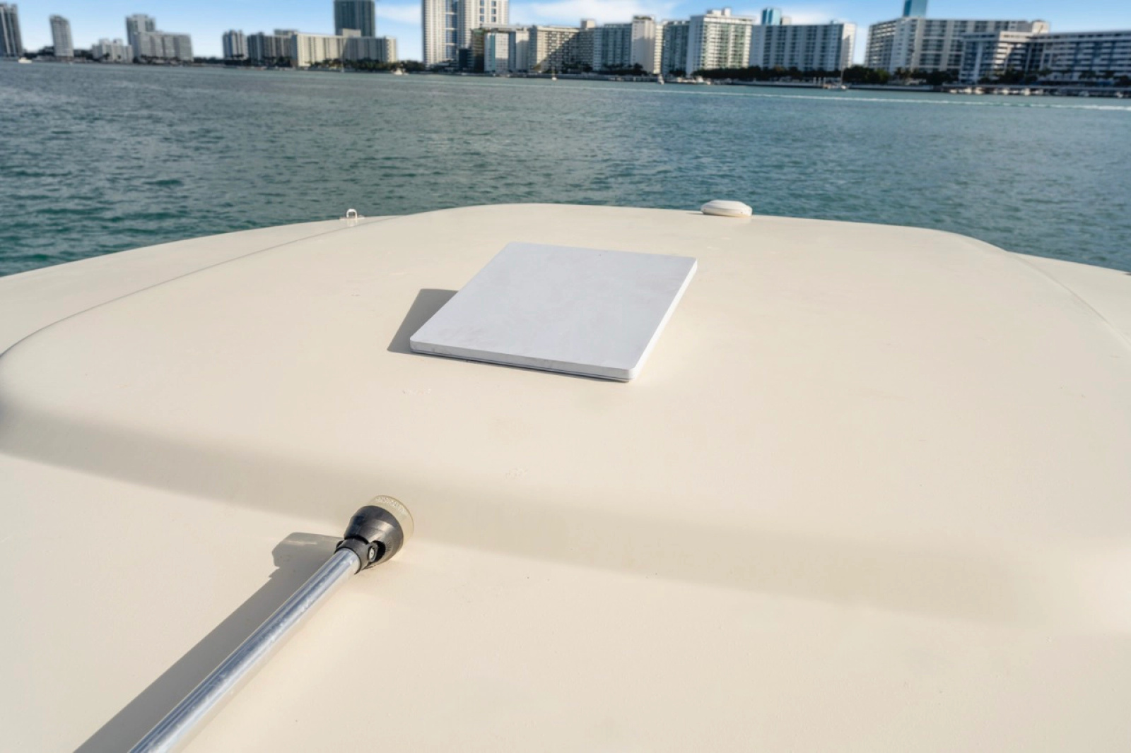 2022 Chris-Craft Catalina 30