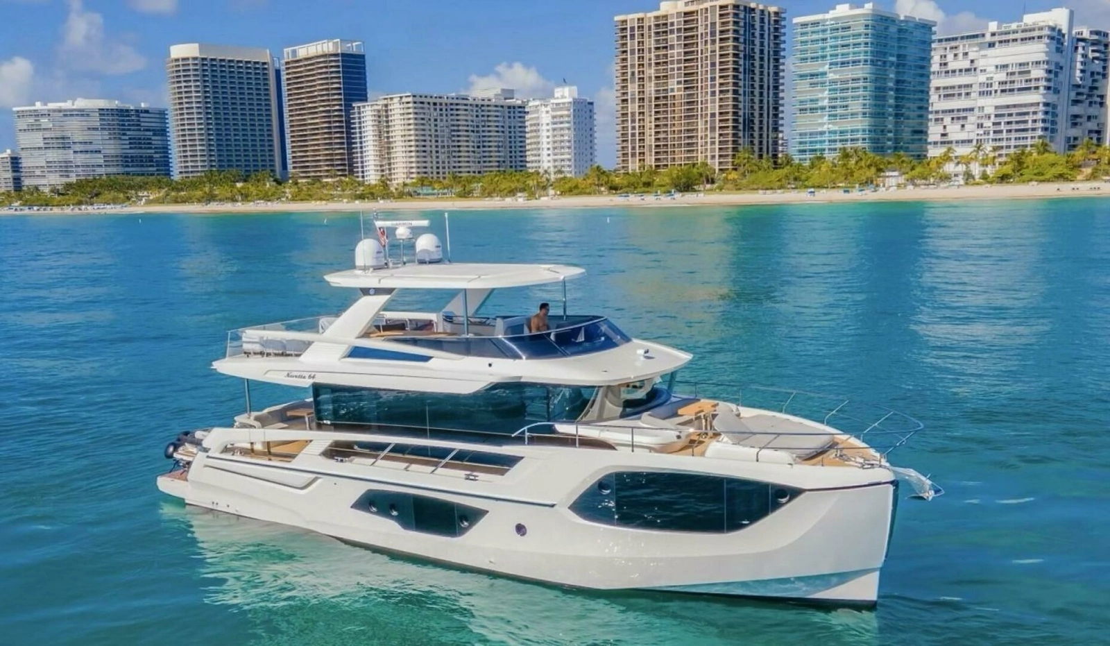 Absolute 64 - Kingship - Exterior Profile