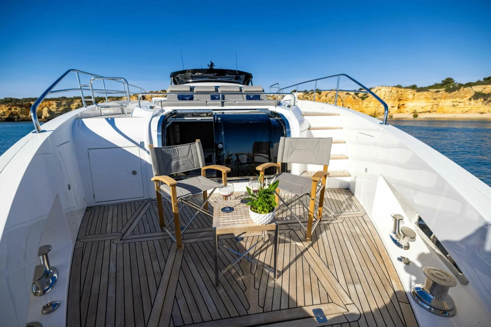 100 YACHT 100ft Sunseeker Yacht For Sale