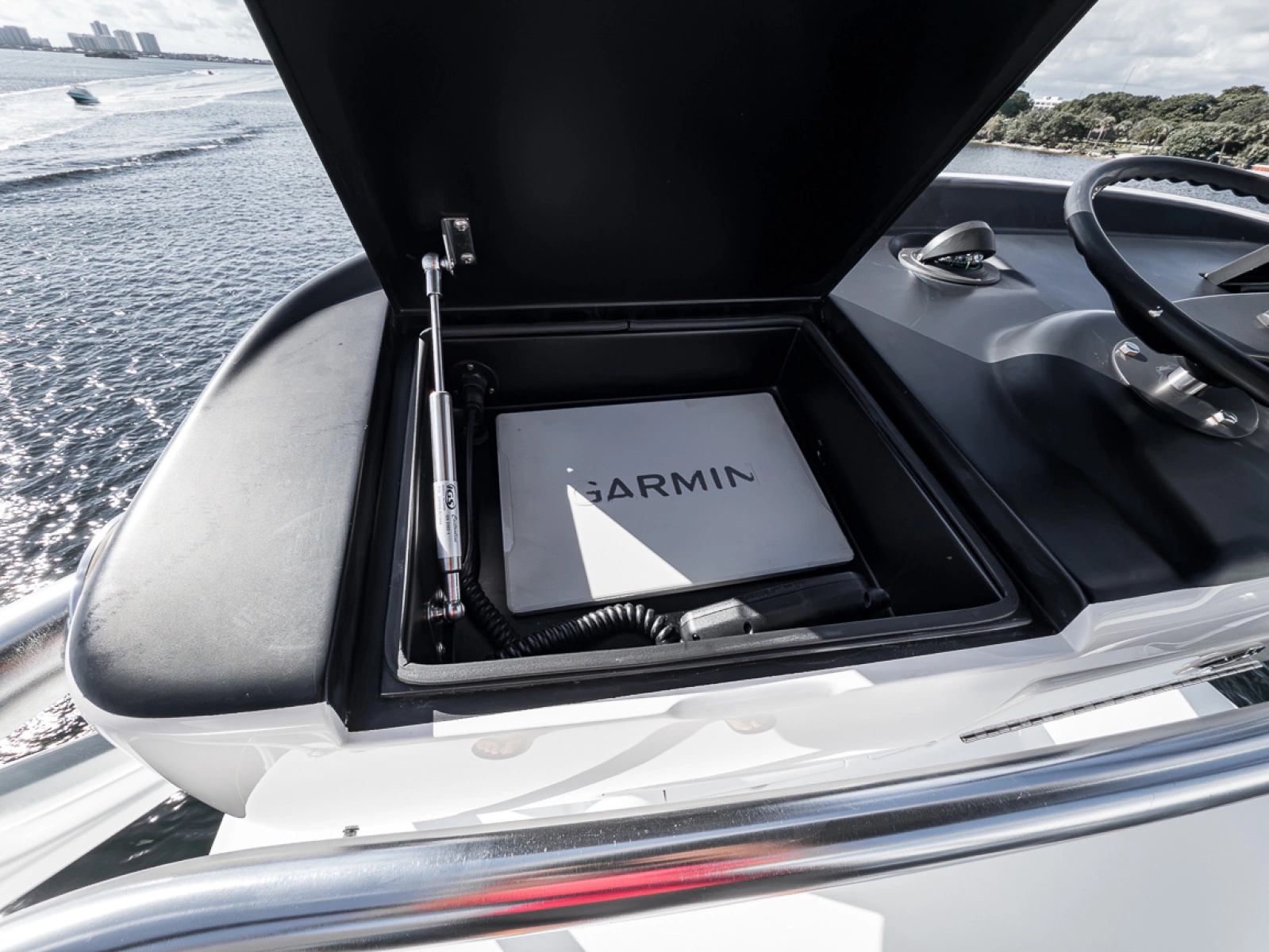 2020 Viking 68 Convertible