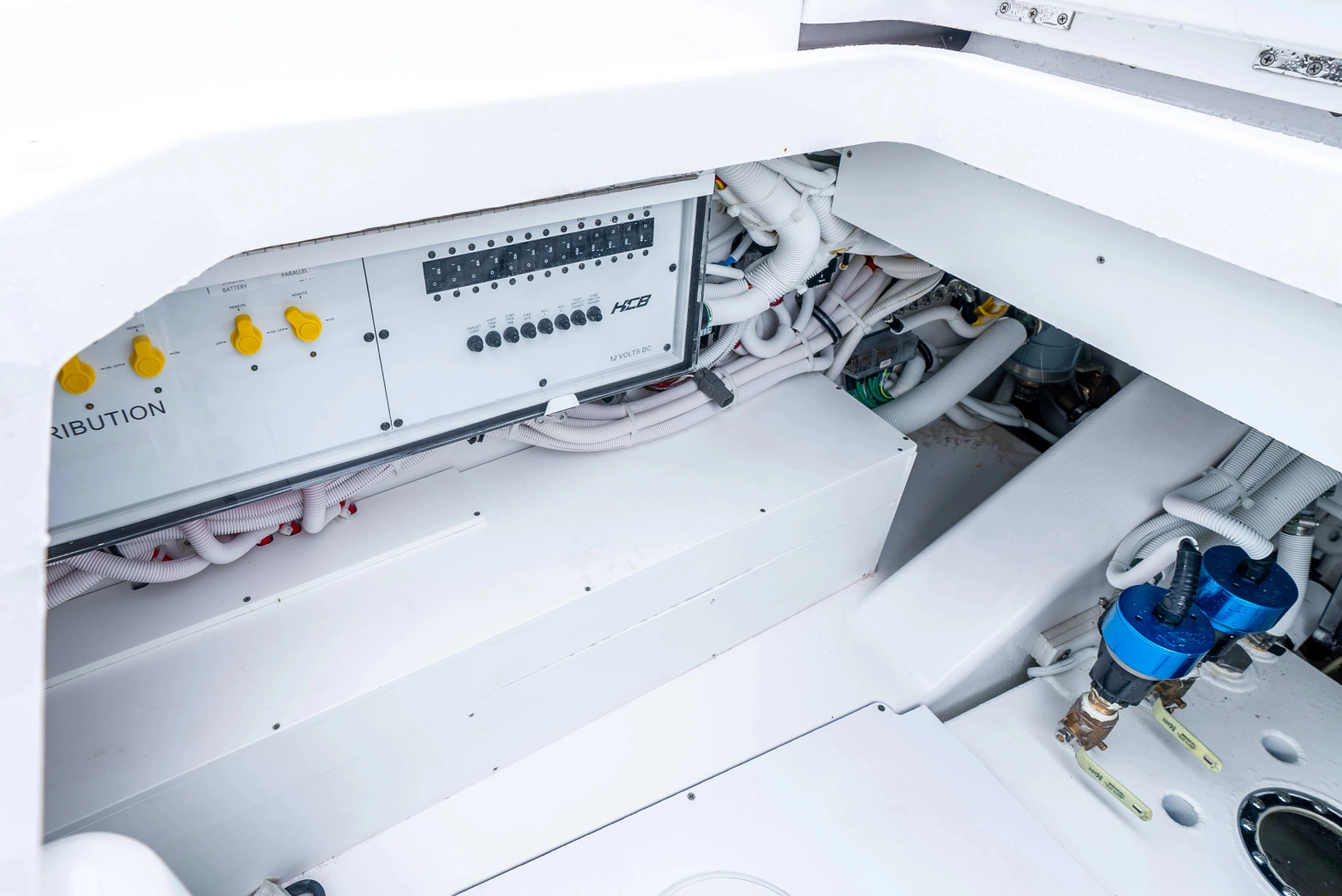 DEALER DEMO 56ft HCB Yacht For Sale